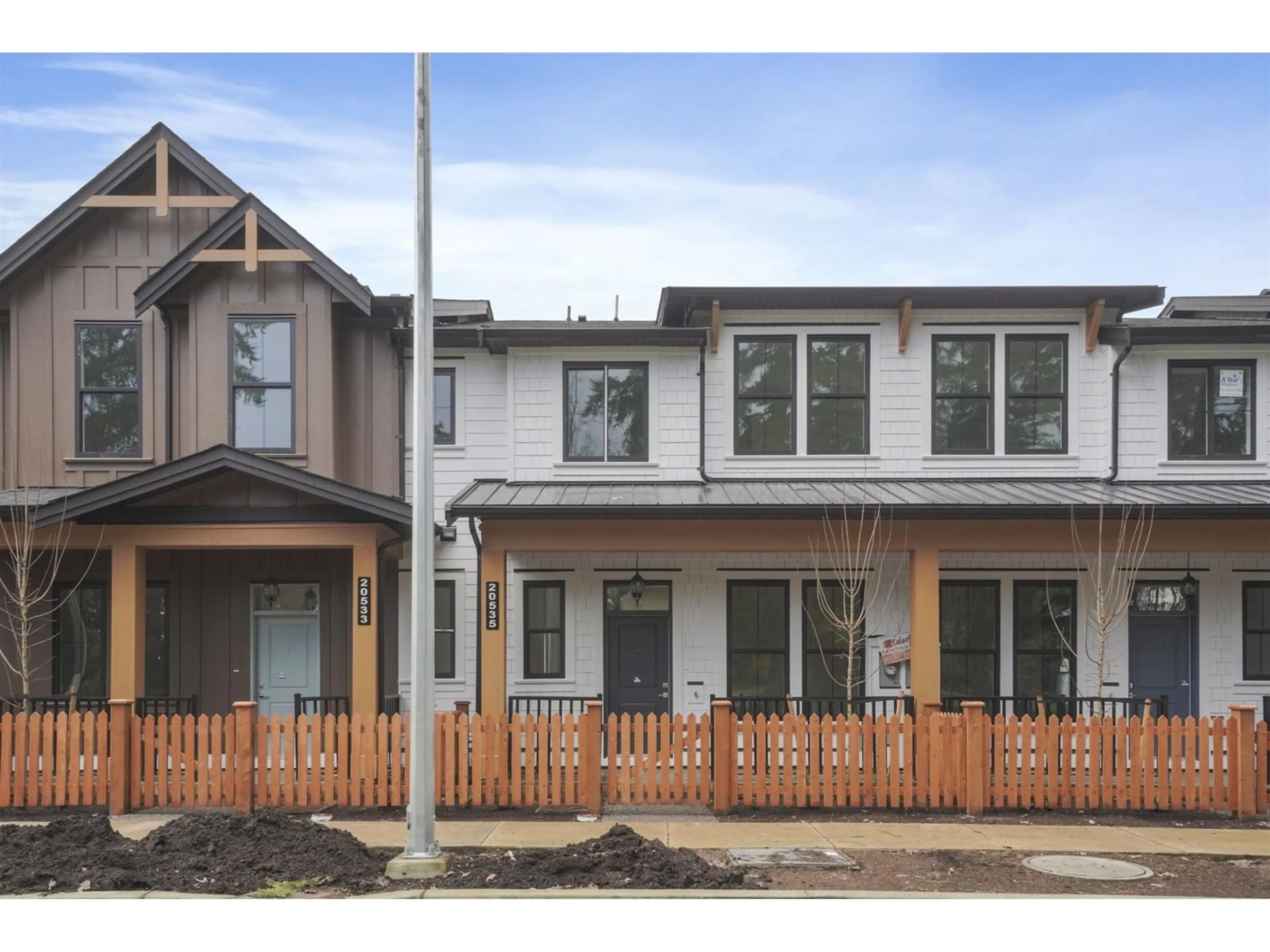 Unknown for 20535 74B, Langley British Columbia V2Y3S8