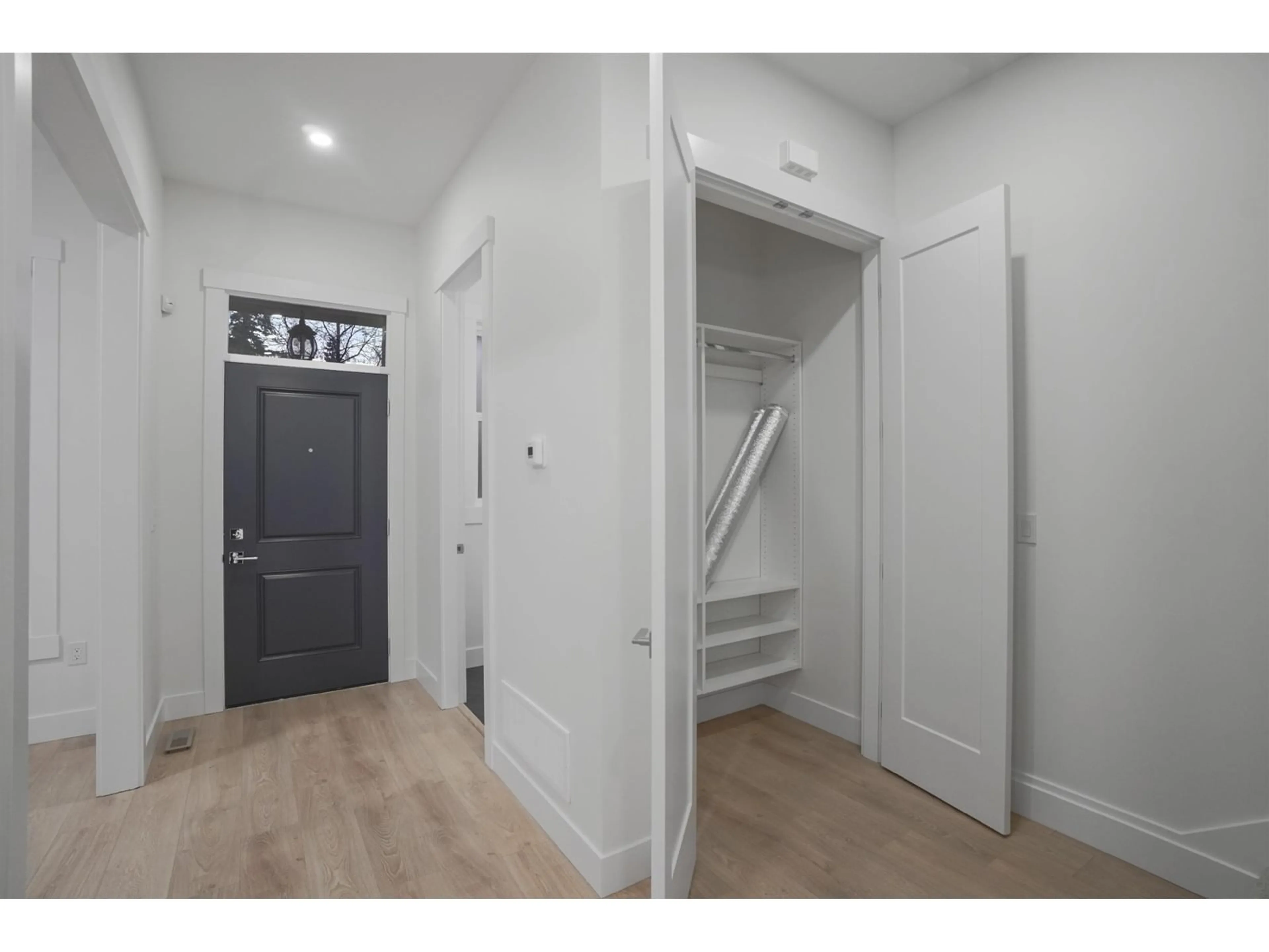 Indoor entryway for 20535 74B, Langley British Columbia V2Y3S8