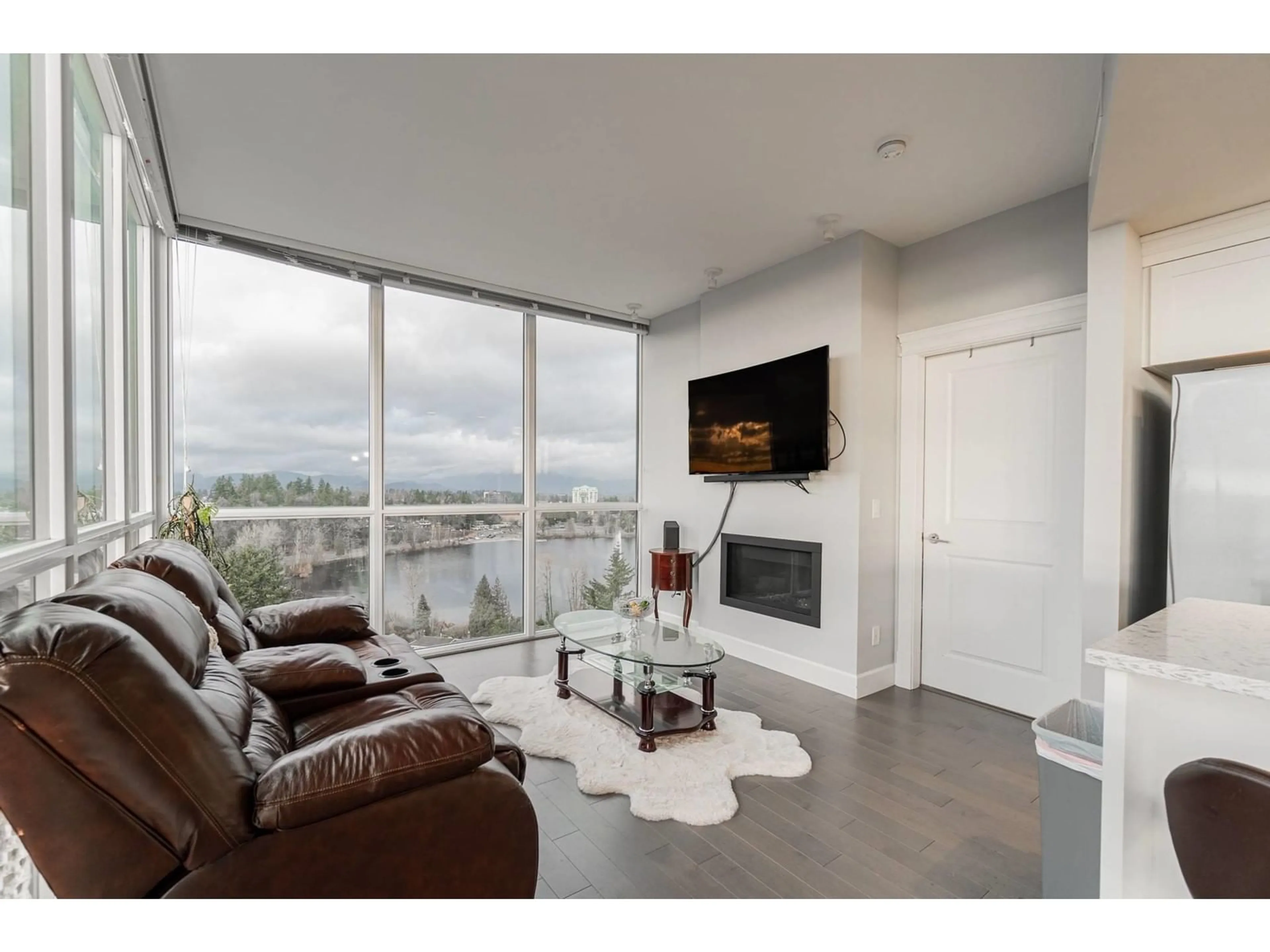 Living room with furniture, unknown for 1401 2180 GLADWIN ROAD, Abbotsford British Columbia V2S0H4