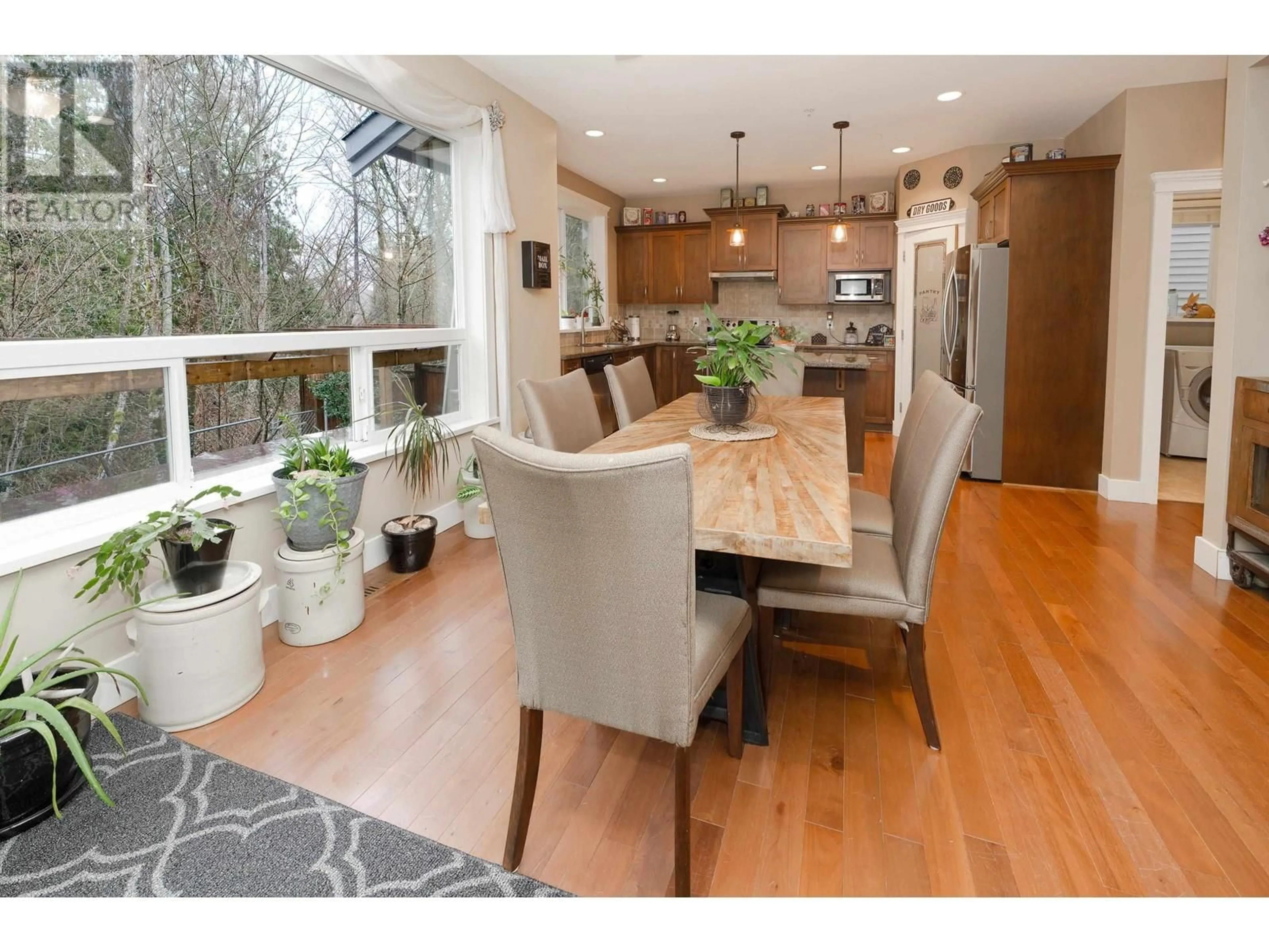 Open concept kitchen, wood/laminate floor for 23953 MCCLURE AVENUE, Maple Ridge British Columbia V2W0B3