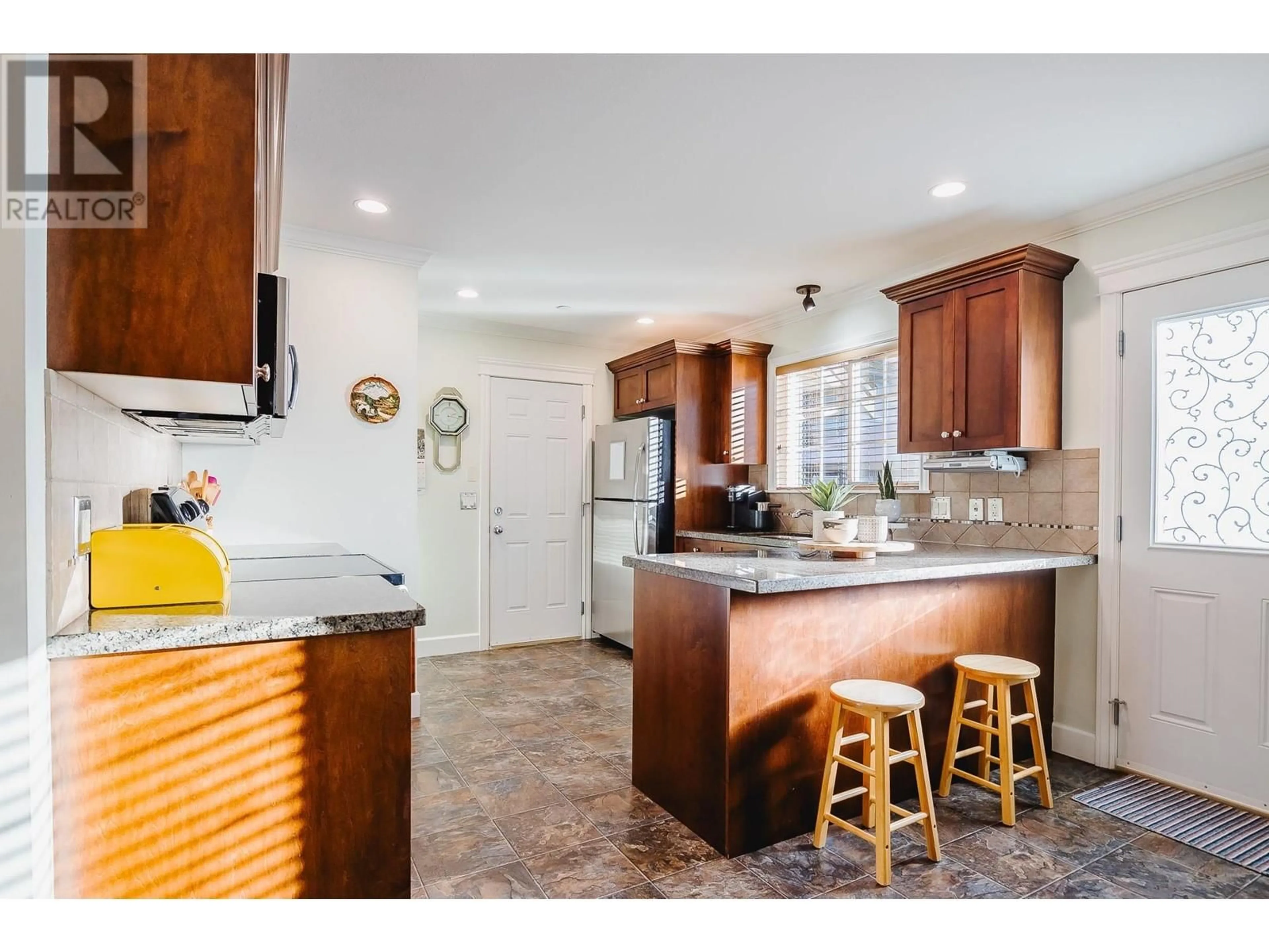 Open concept kitchen, ceramic/tile floor for 9 12191 228 STREET, Maple Ridge British Columbia V2X6M2