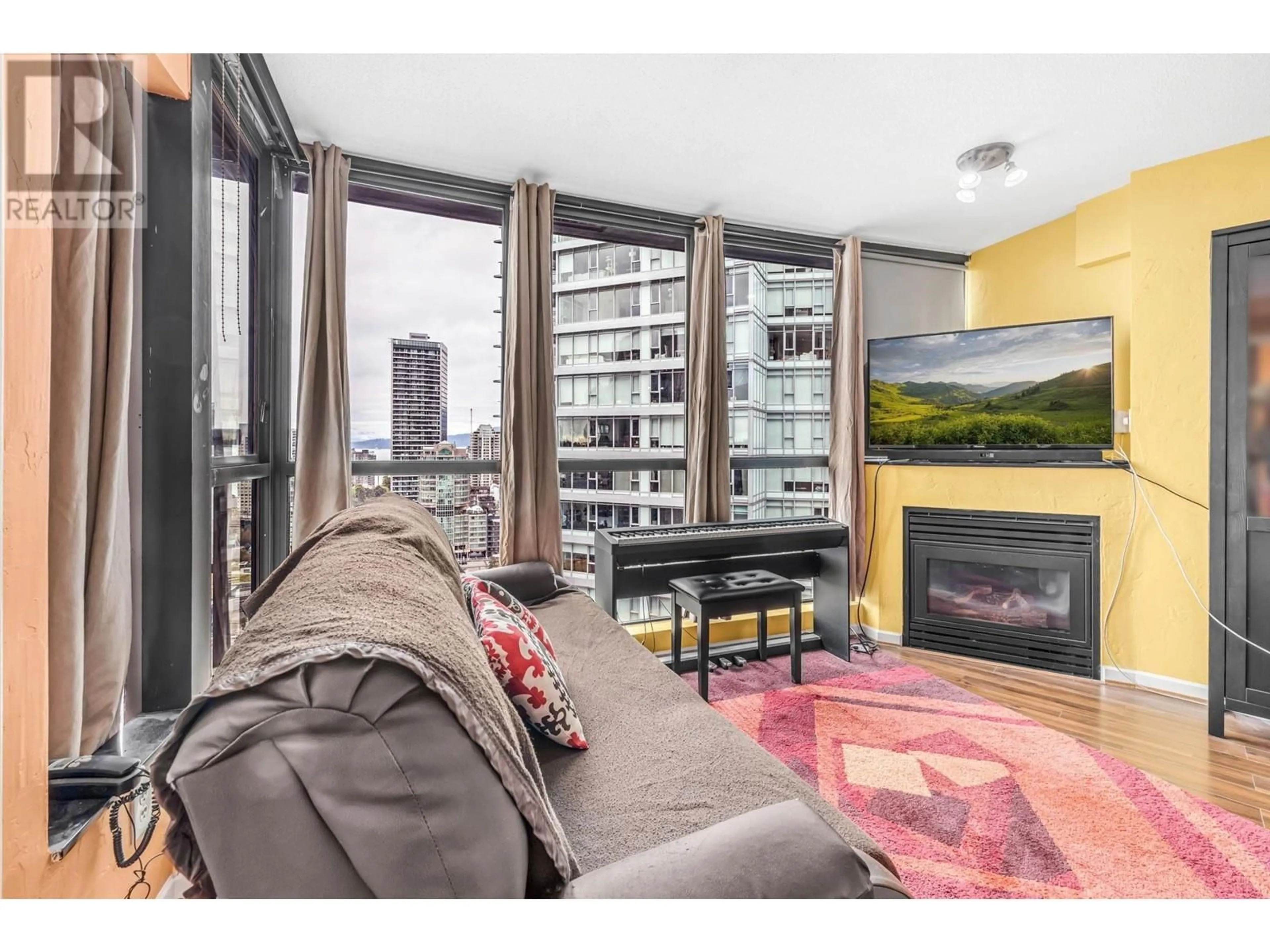 Living room with furniture, wood/laminate floor for 2706 501 PACIFIC STREET, Vancouver British Columbia V6Z2X6