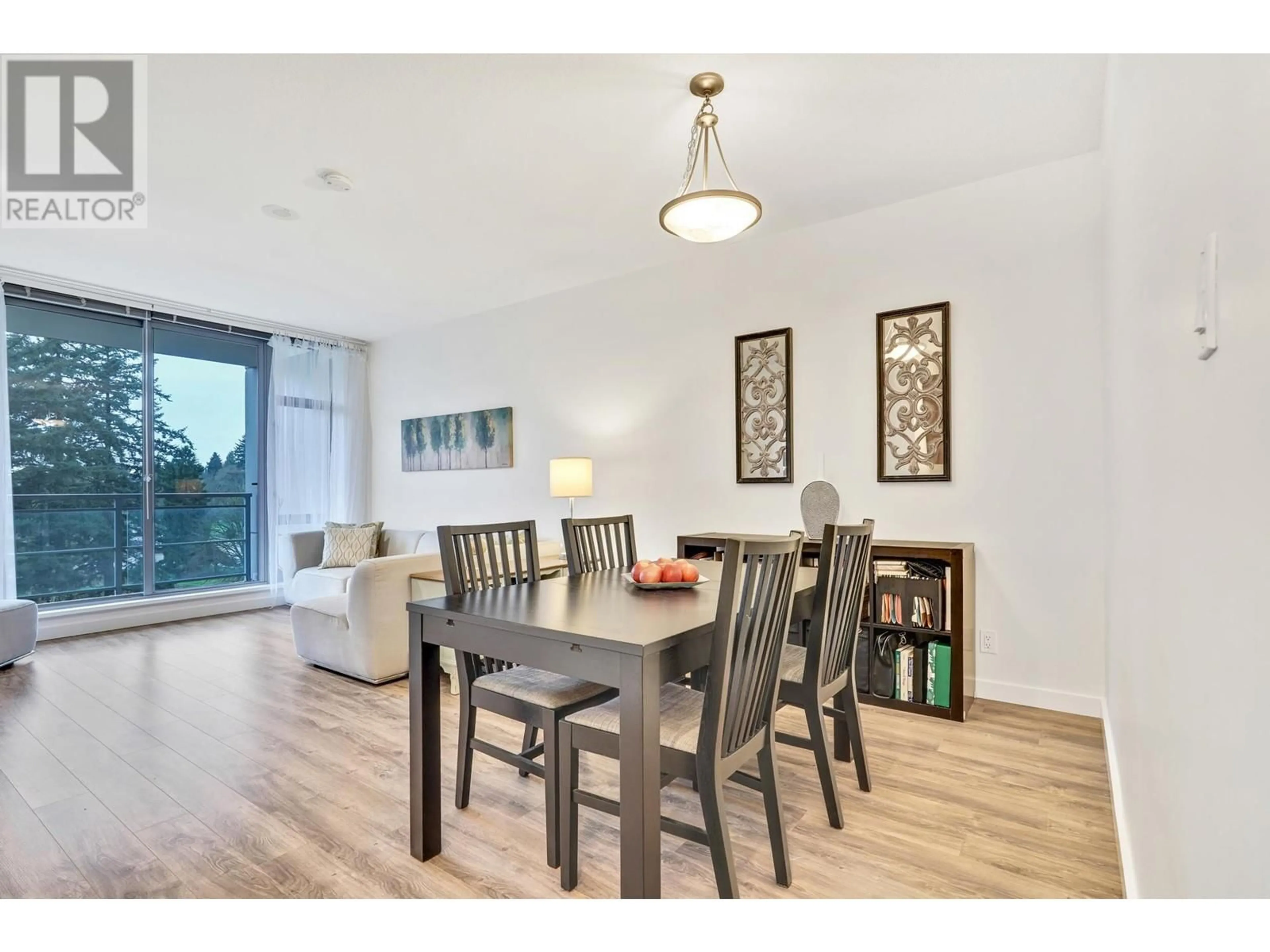 Dining room, wood/laminate floor for 1407 280 ROSS DRIVE, New Westminster British Columbia V3L0C2