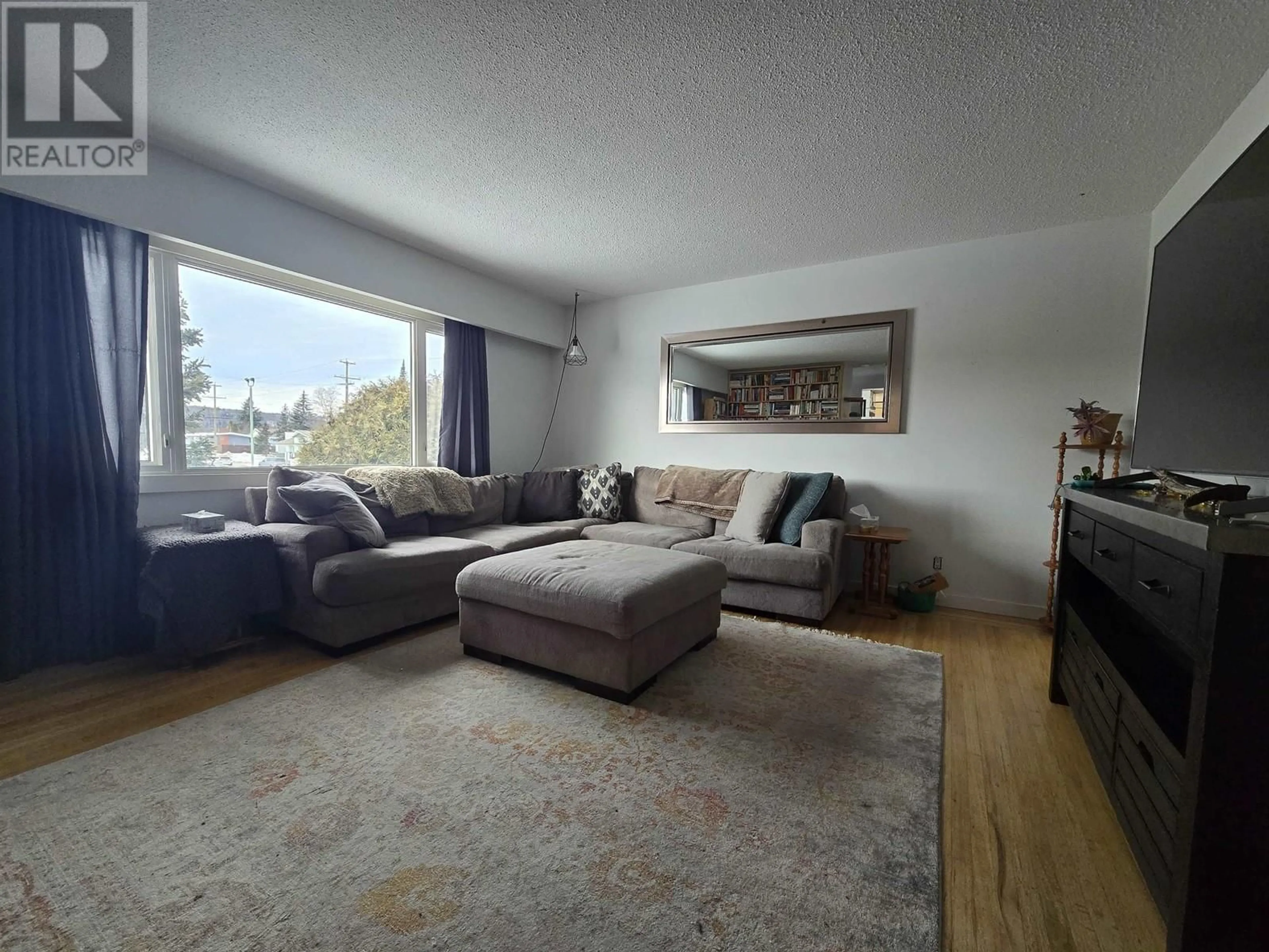 Living room with furniture, floor is not visible for 226 S OGILVIE STREET, Prince George British Columbia V2M3M3