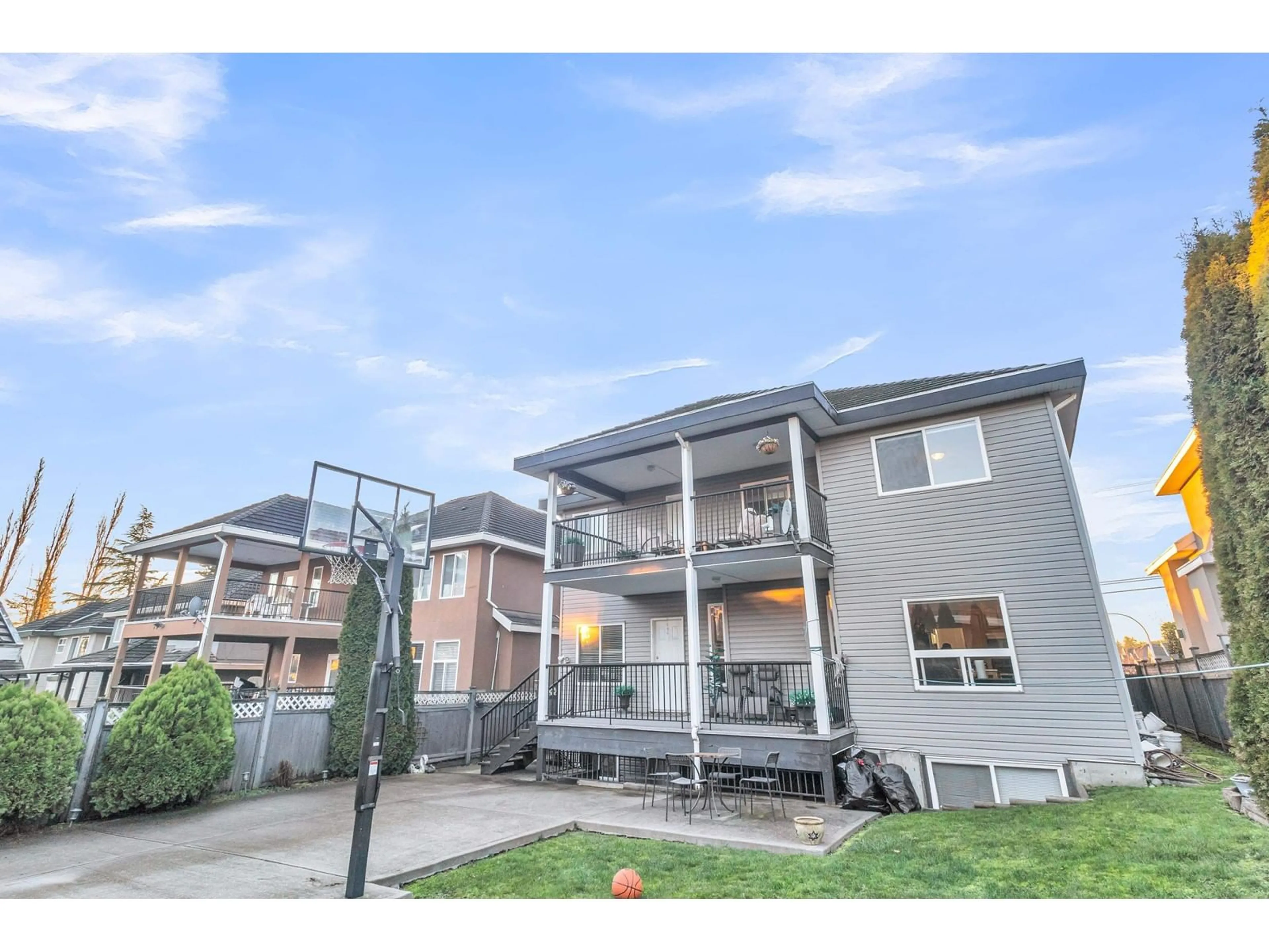 A pic from outside/outdoor area/front of a property/back of a property/a pic from drone, unknown for 6758 148TH, Surrey British Columbia V3S3C7