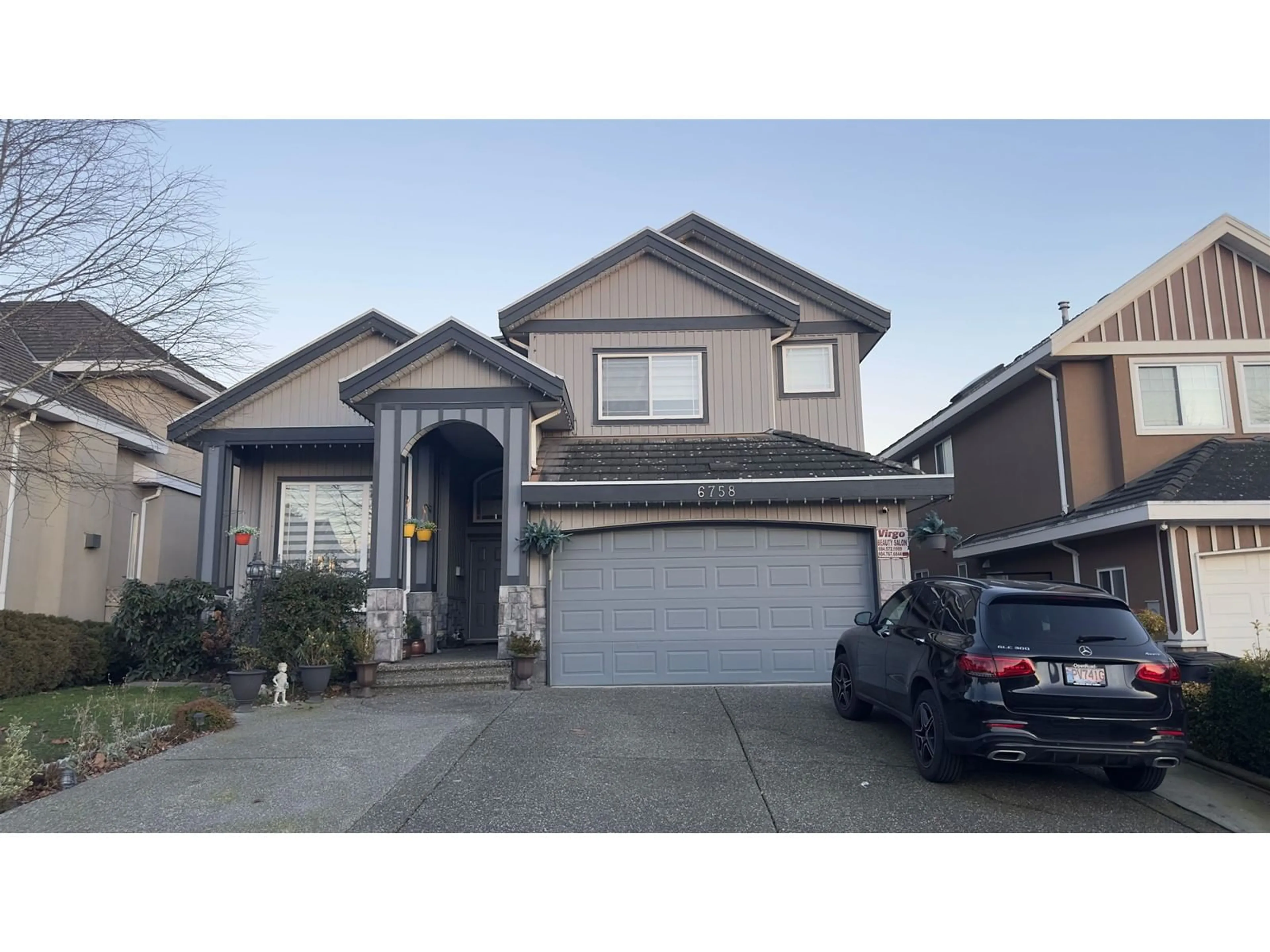 Home with vinyl exterior material, street for 6758 148TH STREET, Surrey British Columbia V3S3C7