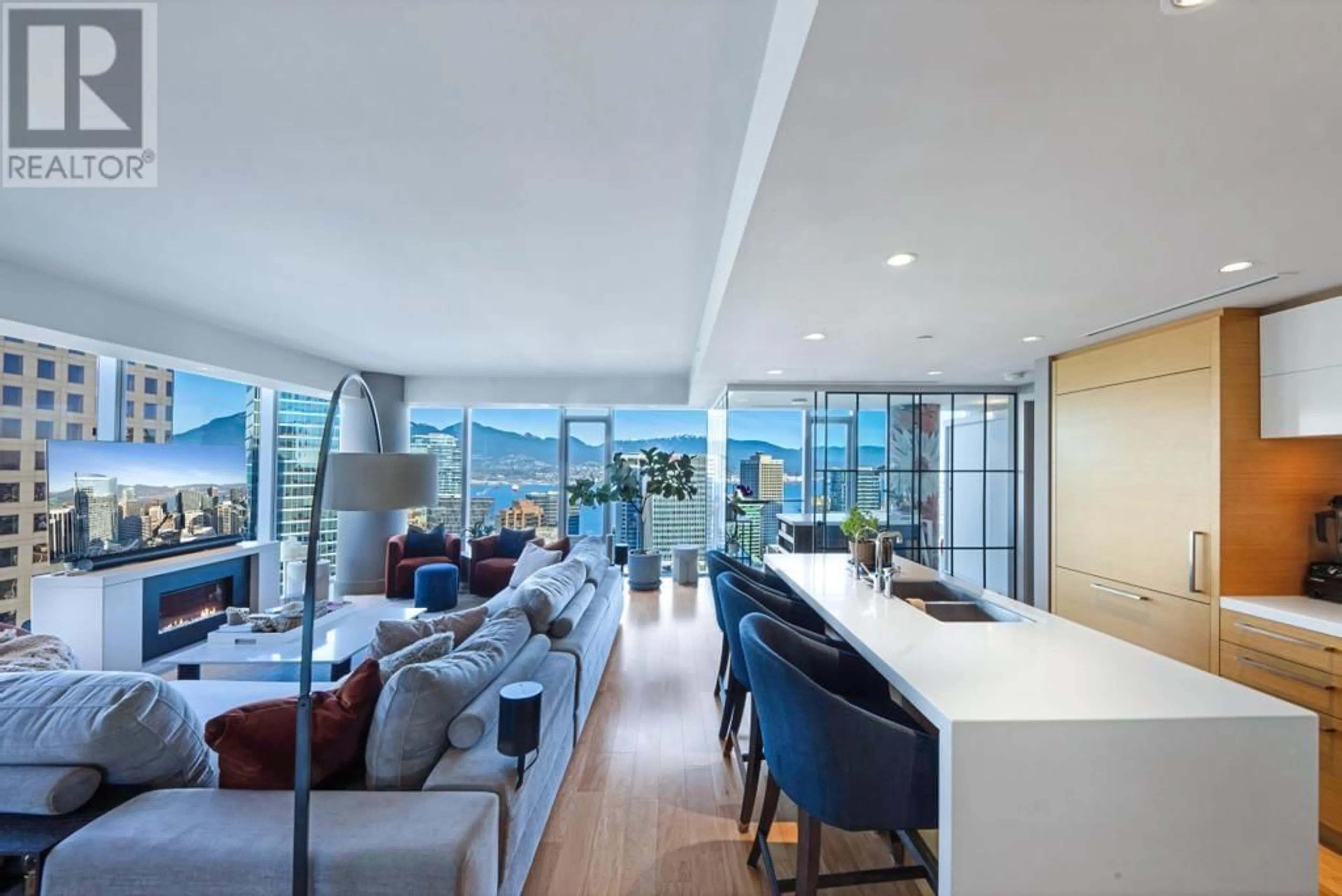 A pic from outside/outdoor area/front of a property/back of a property/a pic from drone, city buildings view from balcony for 3202 - 667 HOWE STREET, Vancouver British Columbia V6C0B5