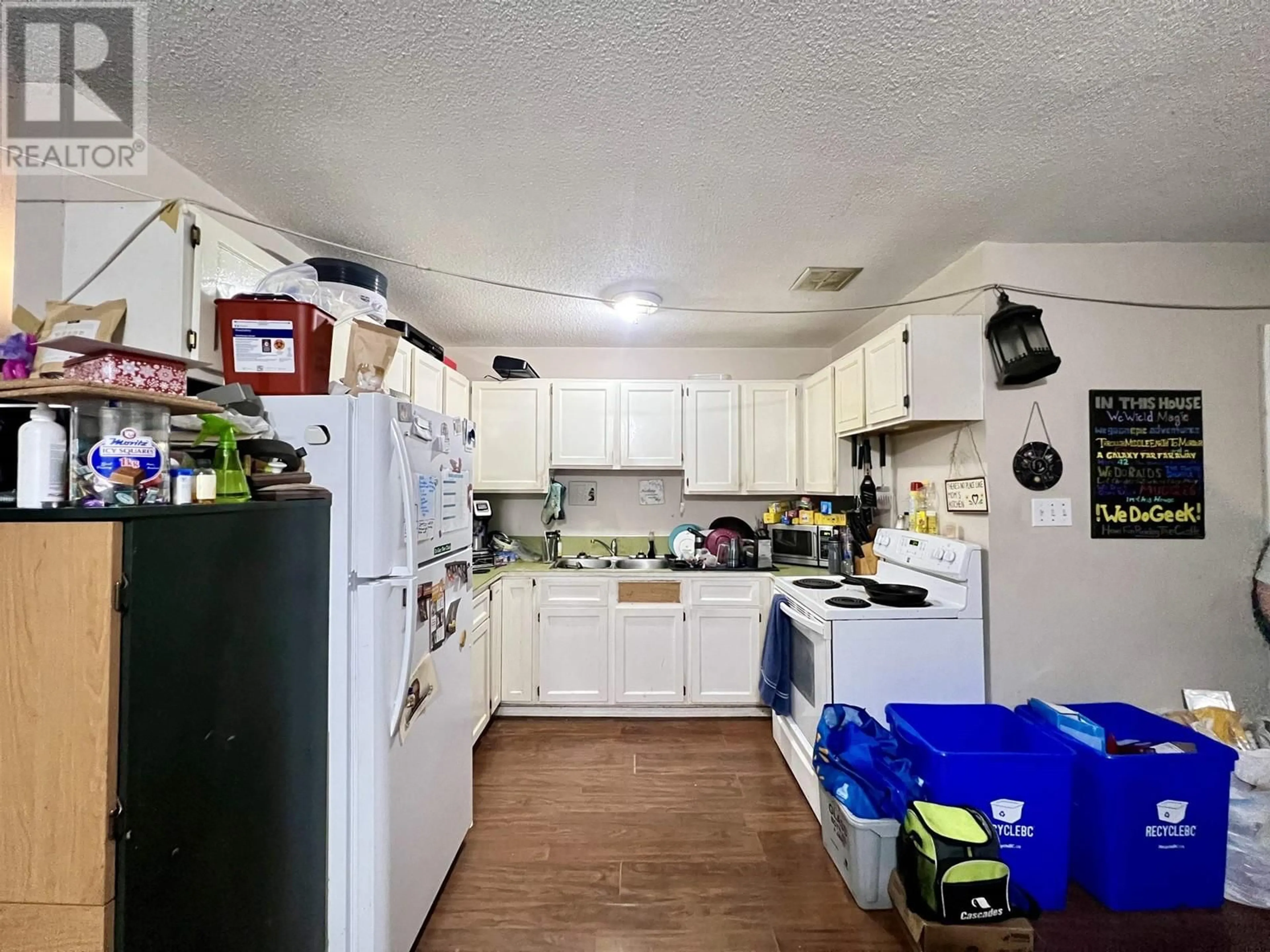 Standard kitchen, unknown for 2083 NORWOOD STREET, Prince George British Columbia V2L1X9