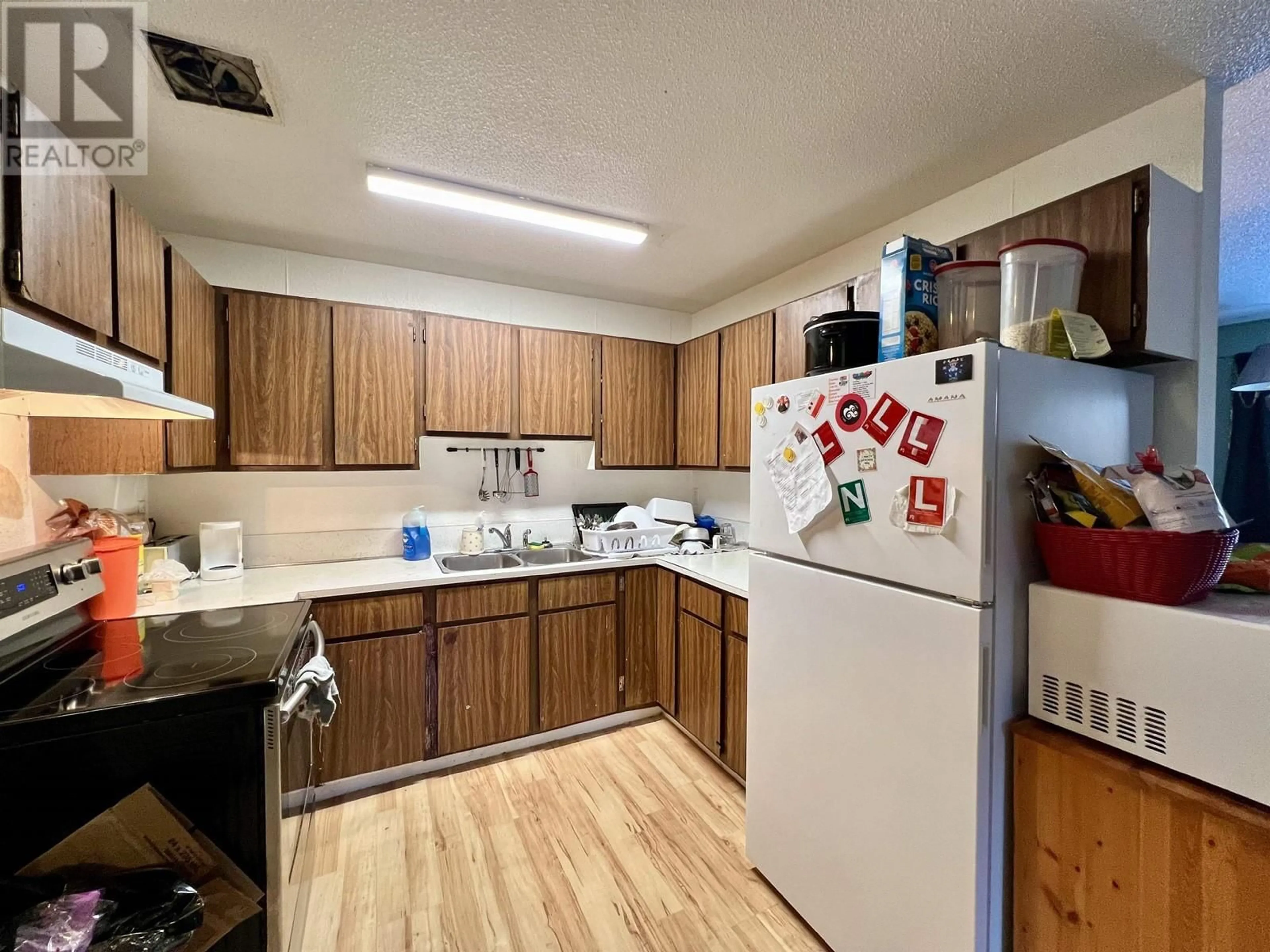 Standard kitchen, unknown for 2087 NORWOOD STREET, Prince George British Columbia V2L1X9