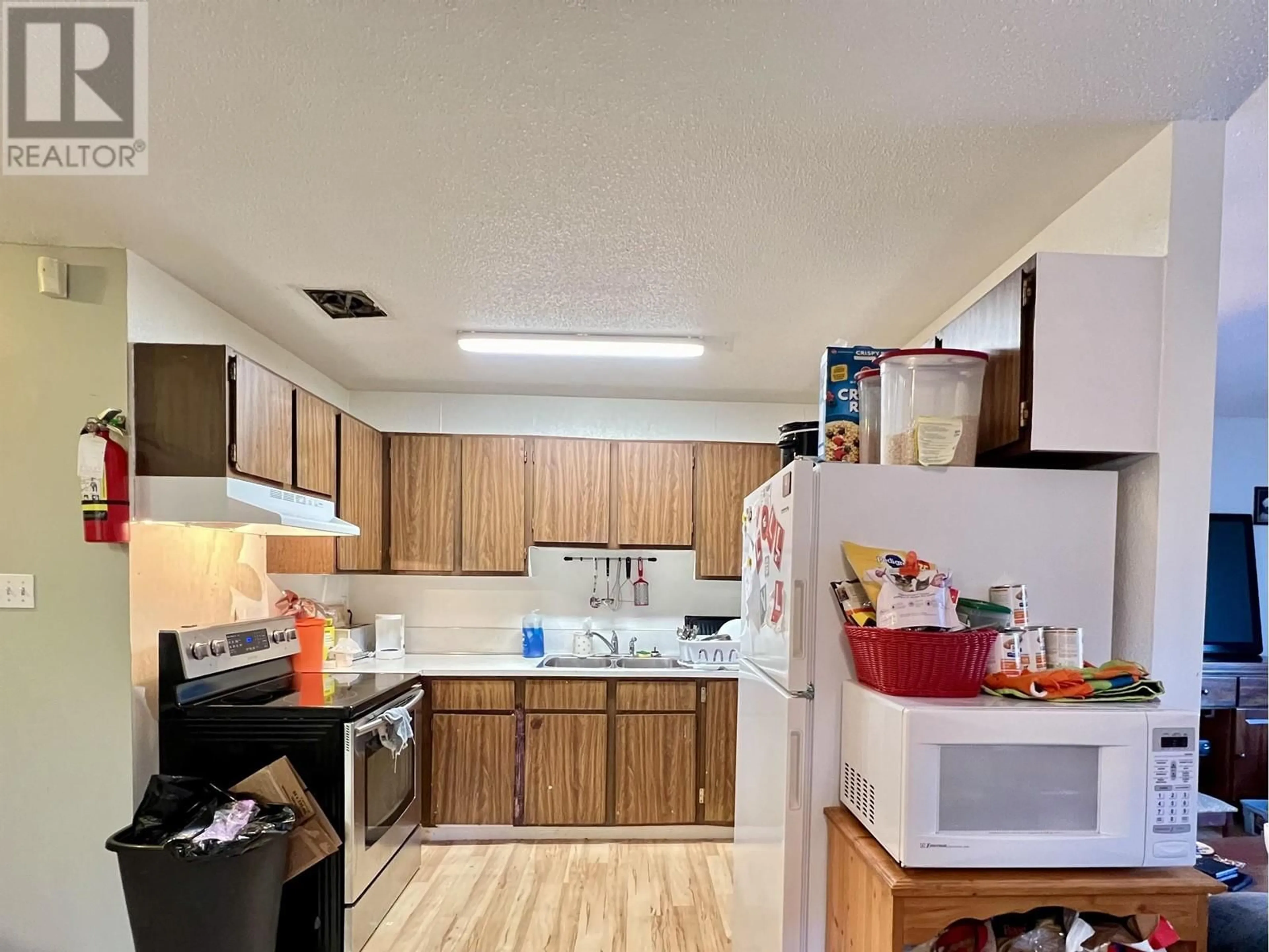 Standard kitchen, unknown for 2087 NORWOOD STREET, Prince George British Columbia V2L1X9