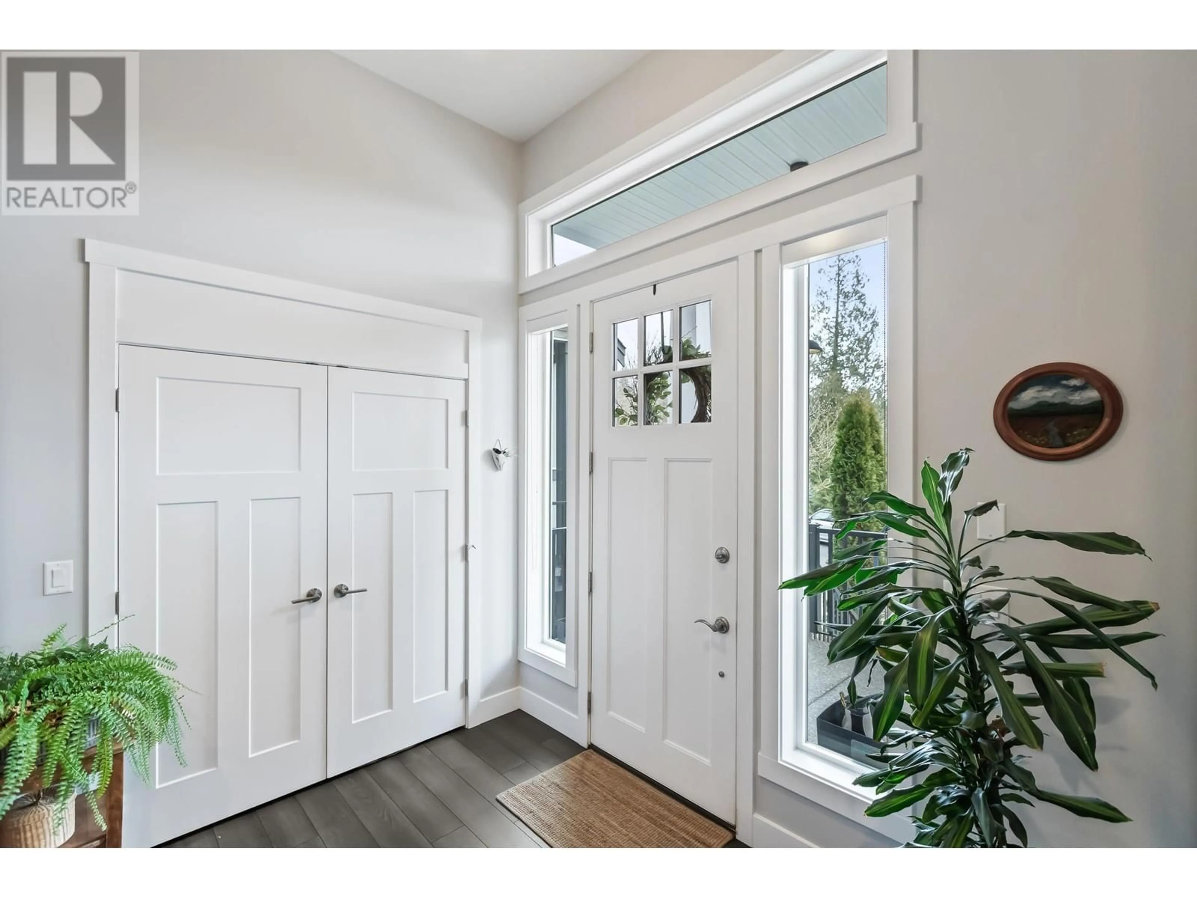 Indoor entryway for 13477 NELSON PEAK DRIVE, Maple Ridge British Columbia V4R0G1