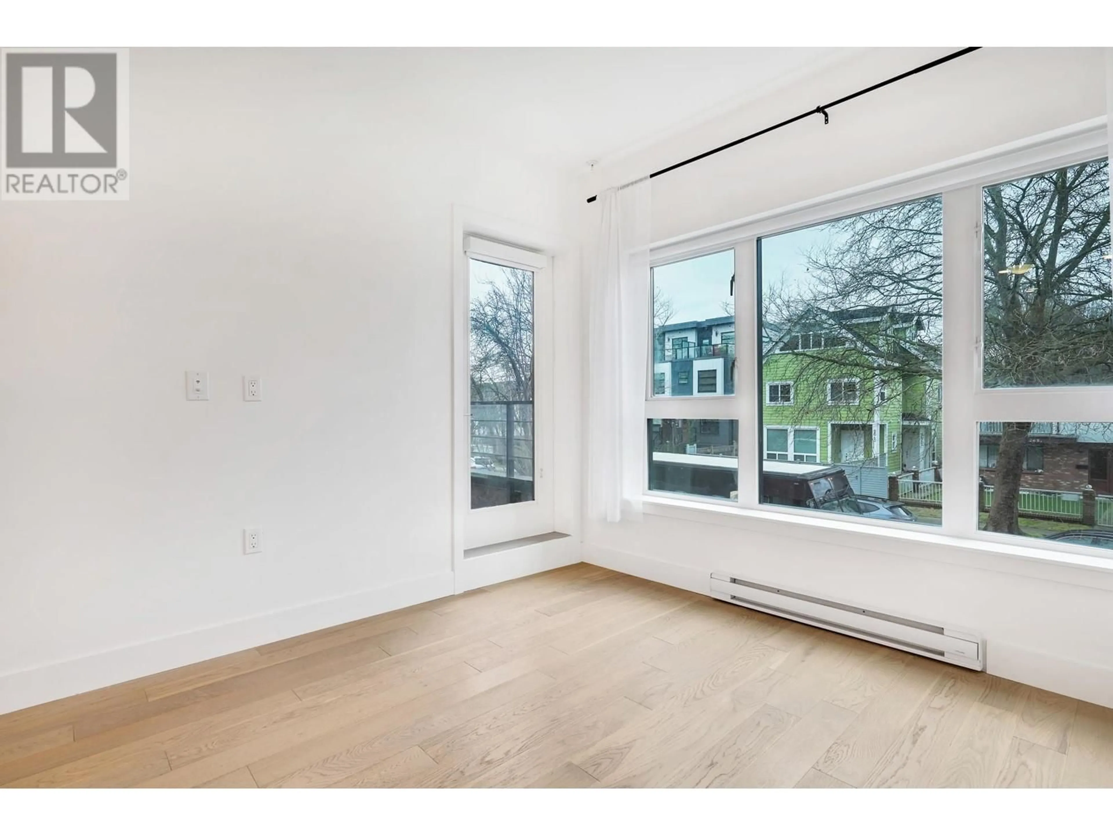 A pic of a room for 203 2666 DUKE STREET, Vancouver British Columbia V5R4S9