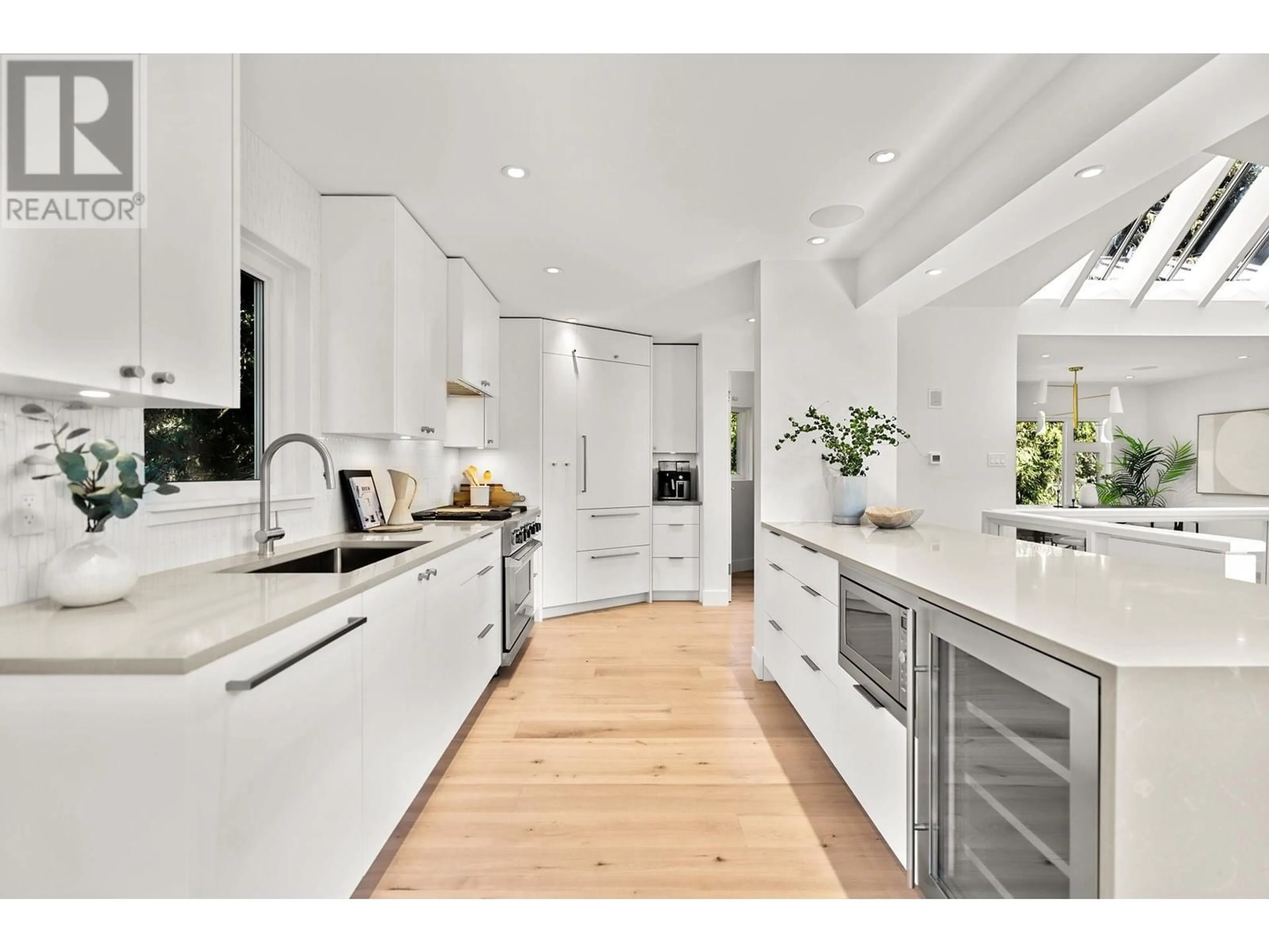 Open concept kitchen, unknown for 5061 BEAR LANE, West Vancouver British Columbia V7W1L2