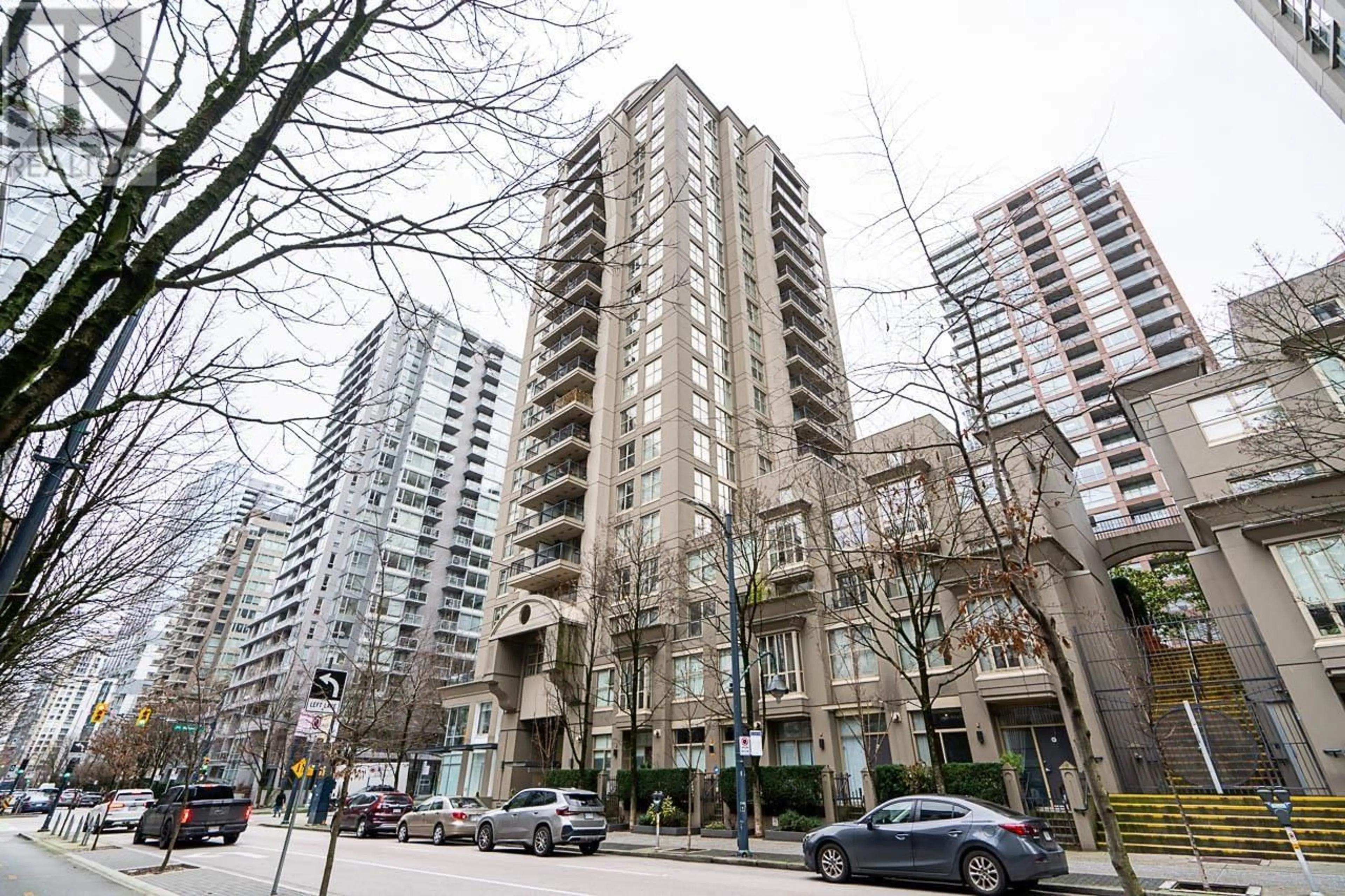 Patio, city buildings view from balcony for 1505 989 RICHARDS STREET, Vancouver British Columbia V6B6R6