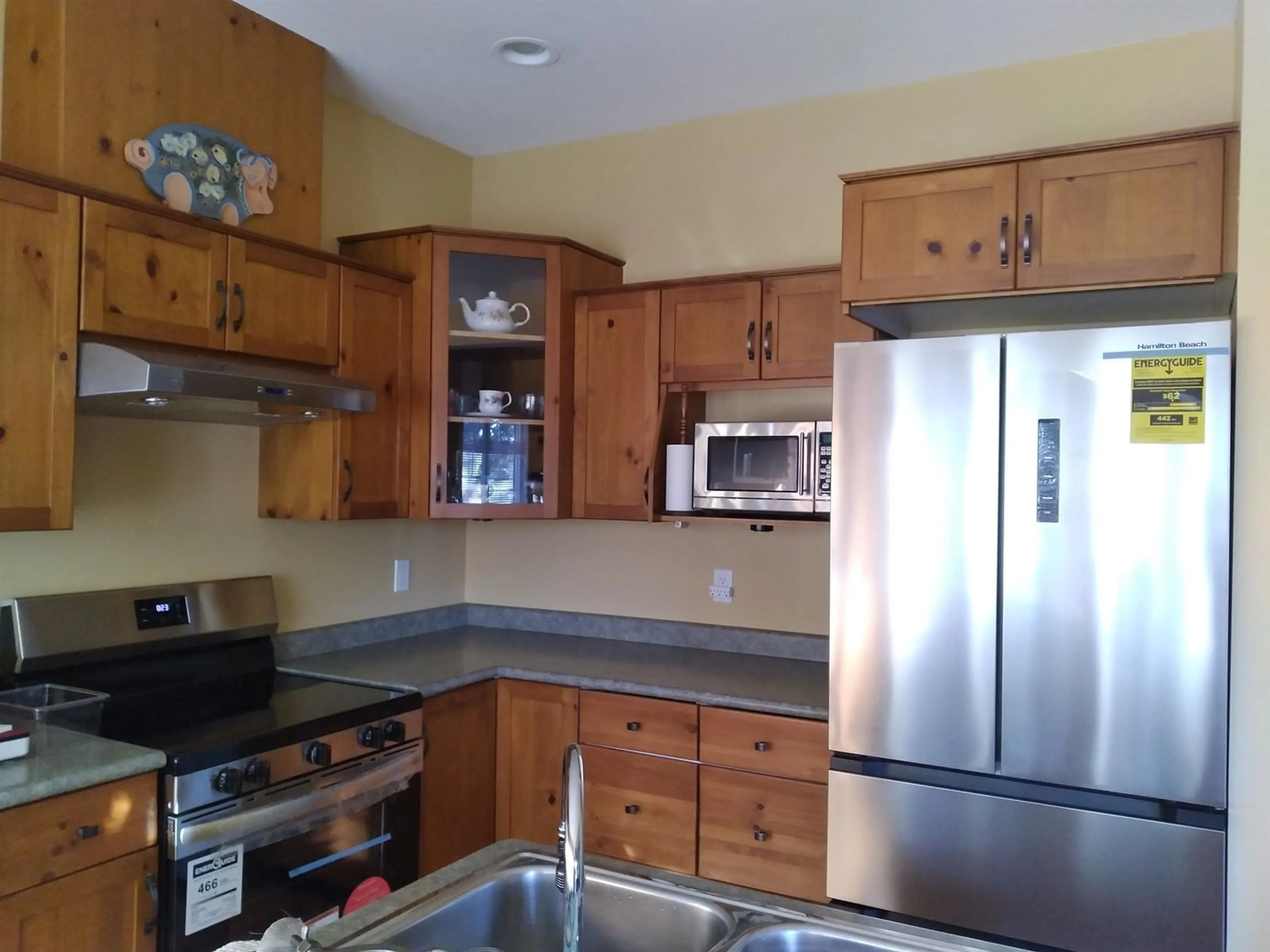 Standard kitchen, unknown for 3 3270 BLUE JAY STREET, Abbotsford British Columbia V2T6T1