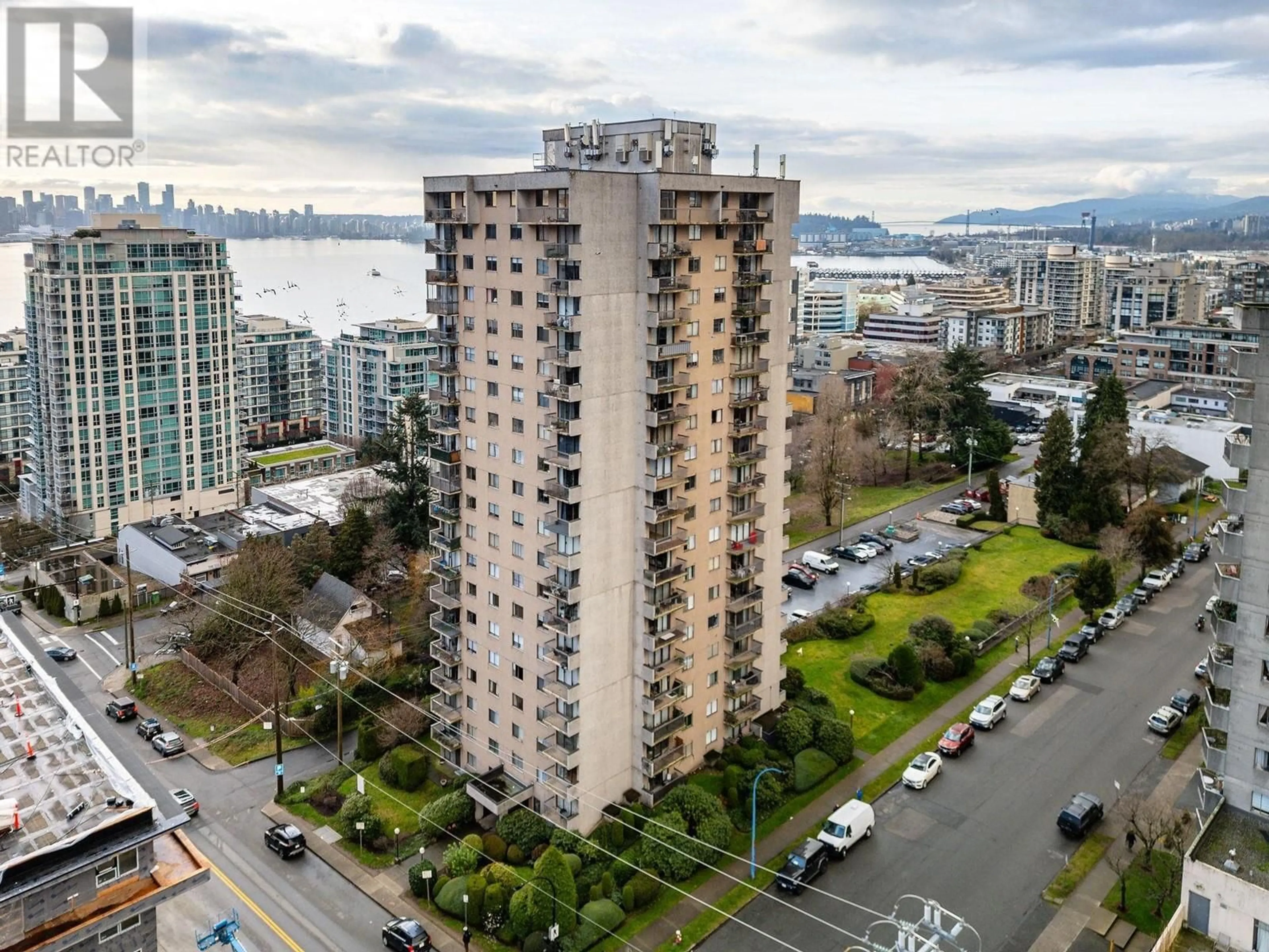 A pic from outside/outdoor area/front of a property/back of a property/a pic from drone, city buildings view from balcony for 1108 145 ST GEORGES AVENUE, North Vancouver British Columbia V7L3G8