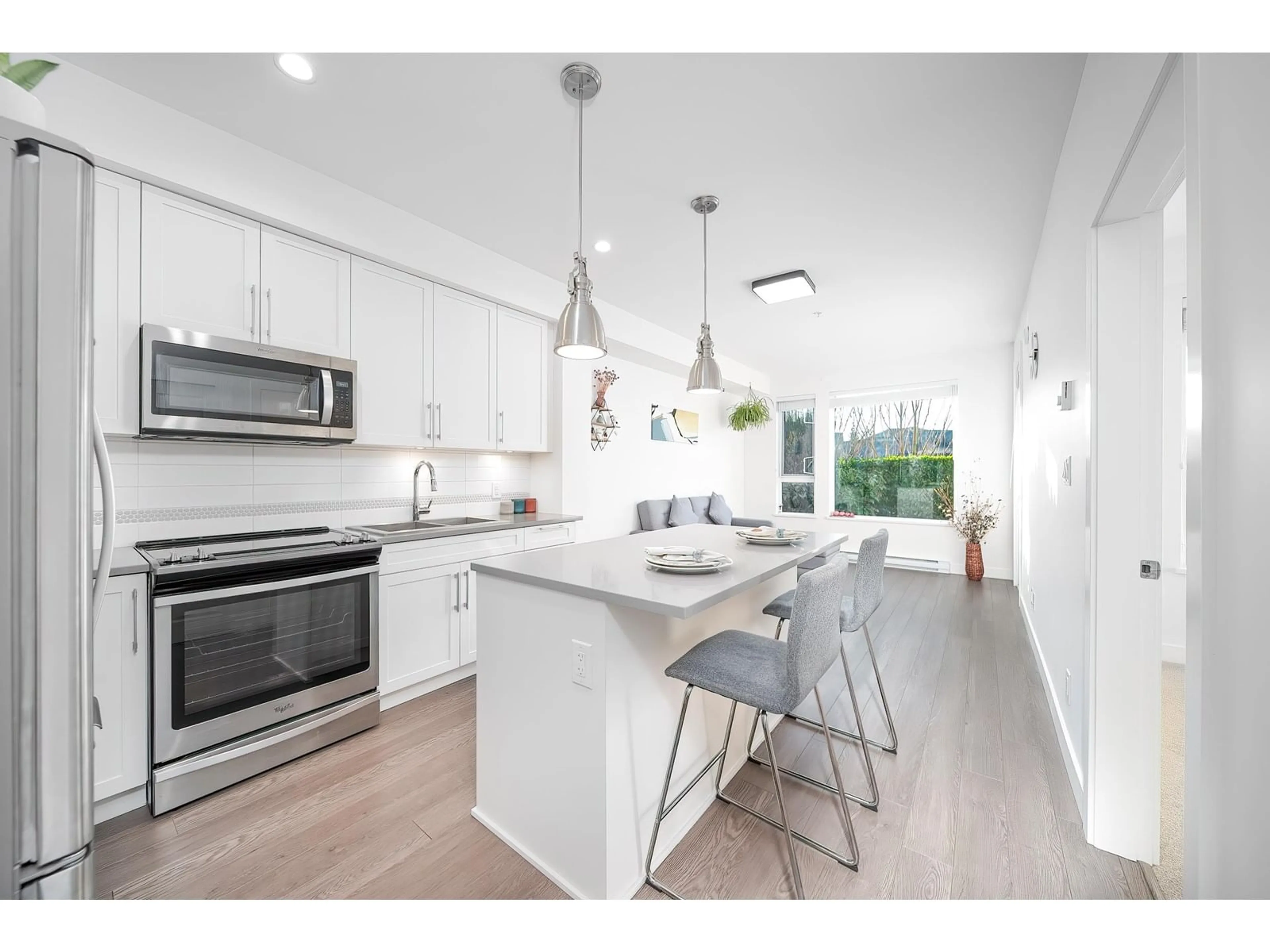 Open concept kitchen, unknown for 113 8360 DELSOM WAY, Delta British Columbia V4C0E6