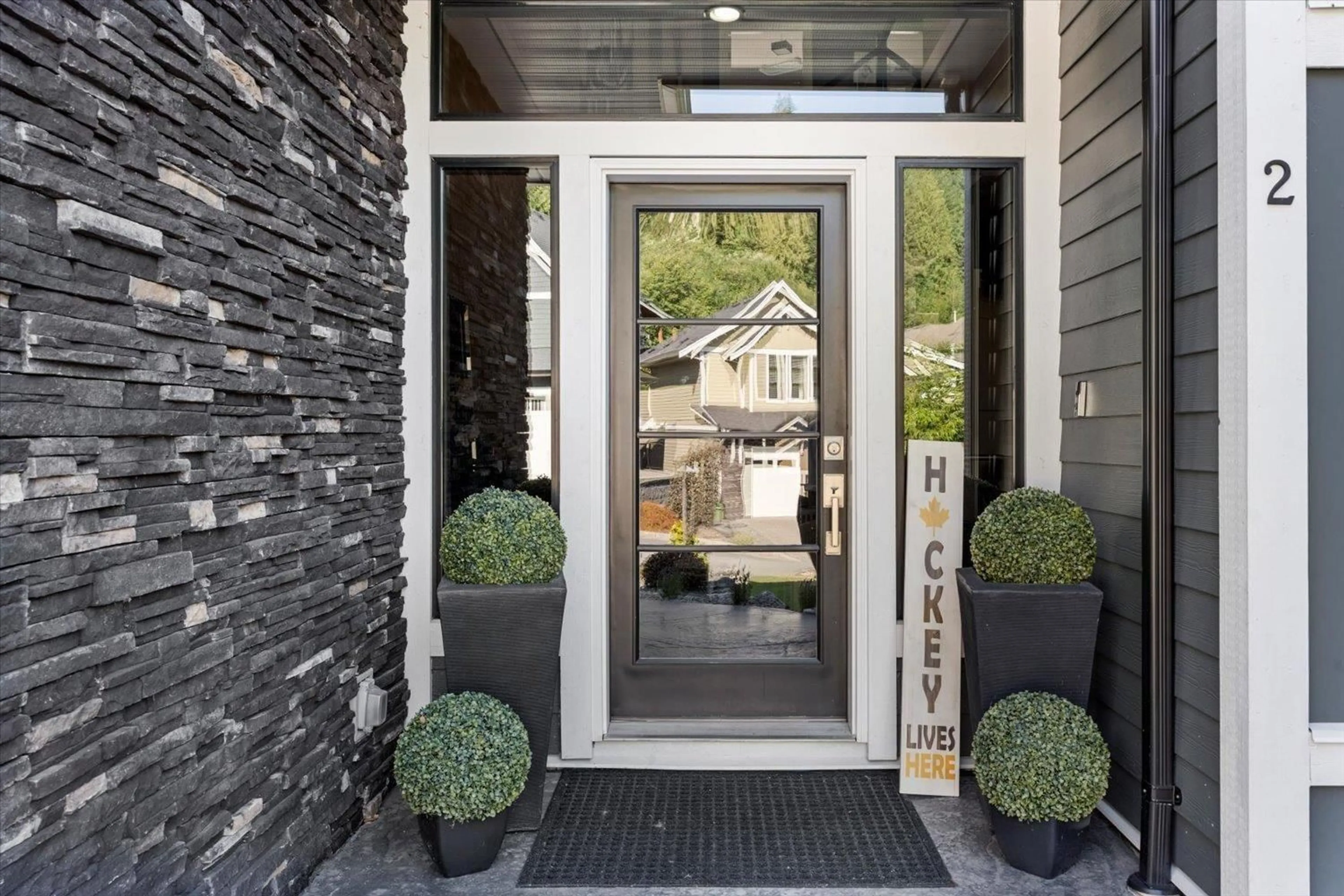 Indoor entryway for 2 - 7854 BROOKWOOD PLACE, Chilliwack British Columbia V4Z0A1