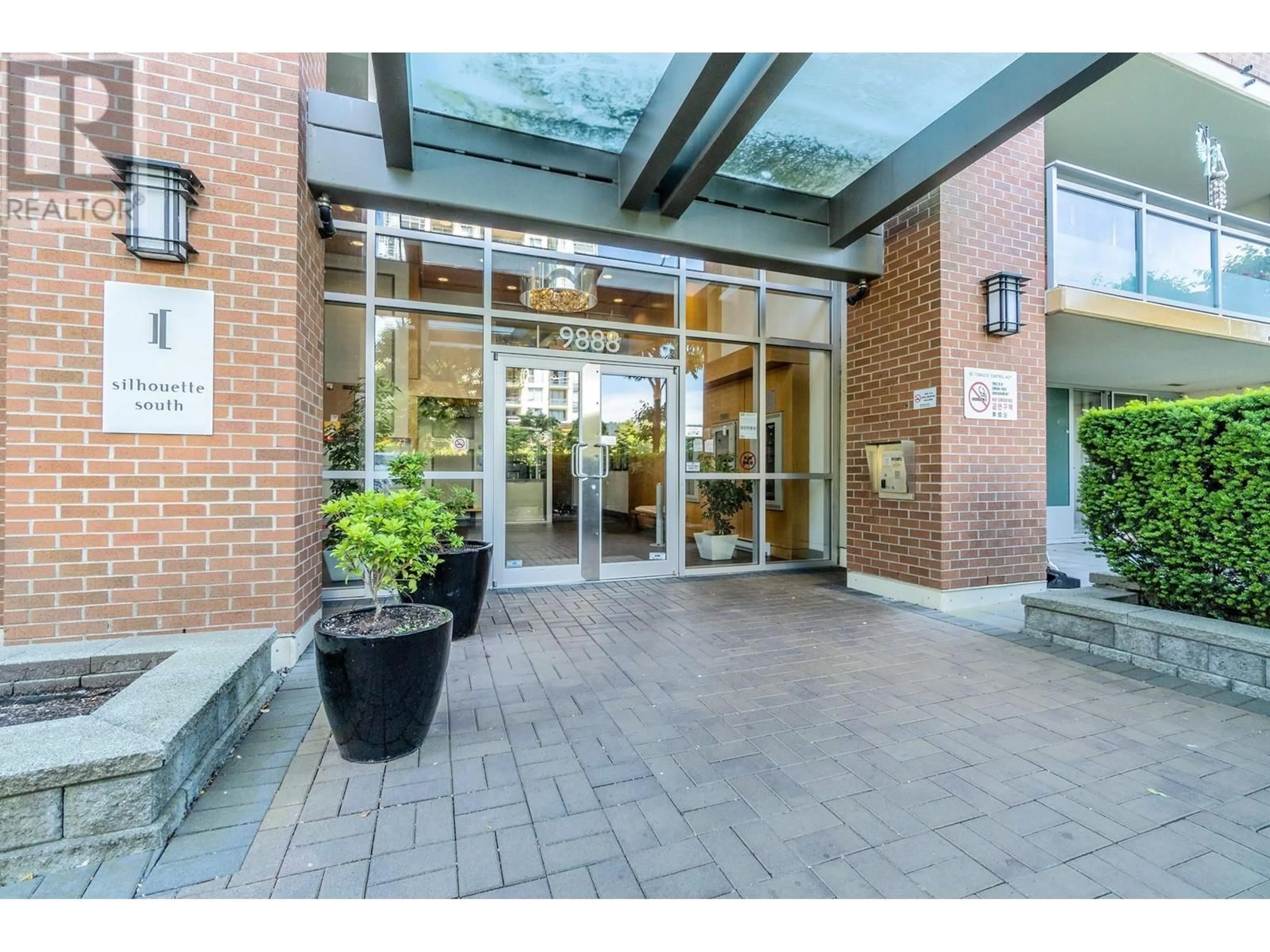 Indoor foyer for 2502 9888 CAMERON STREET, Burnaby British Columbia V3J0A4