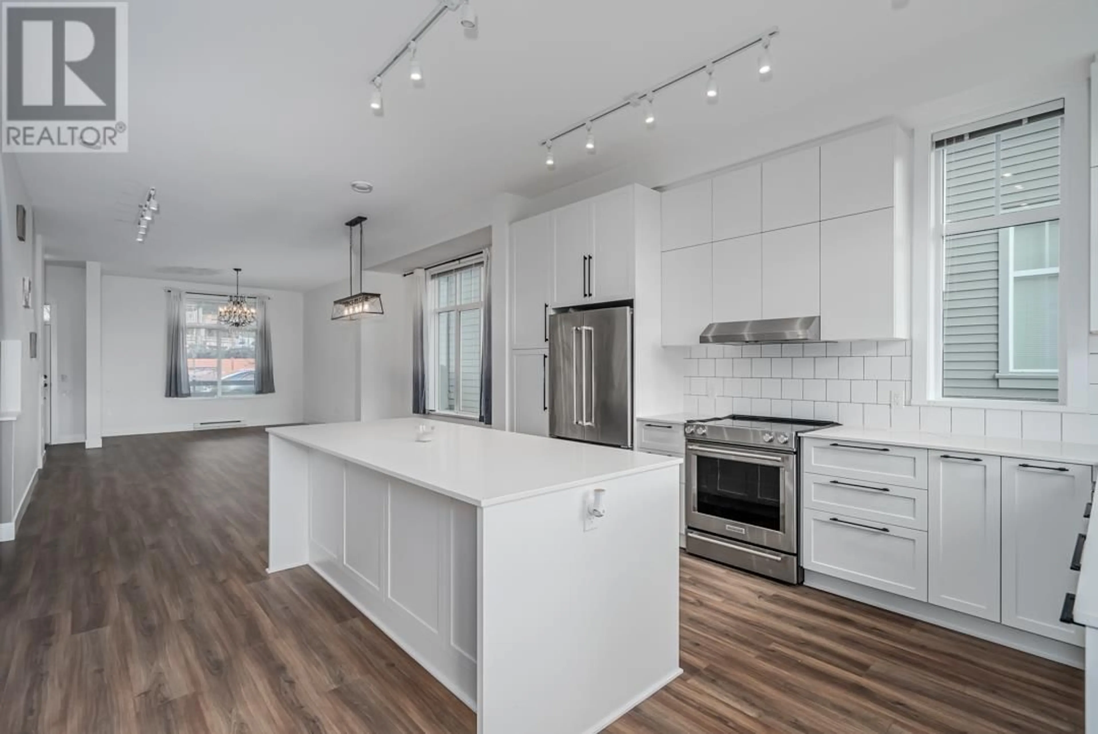 Open concept kitchen, unknown for 139 3529 BAYCREST AVENUE, Coquitlam British Columbia V3B2W7