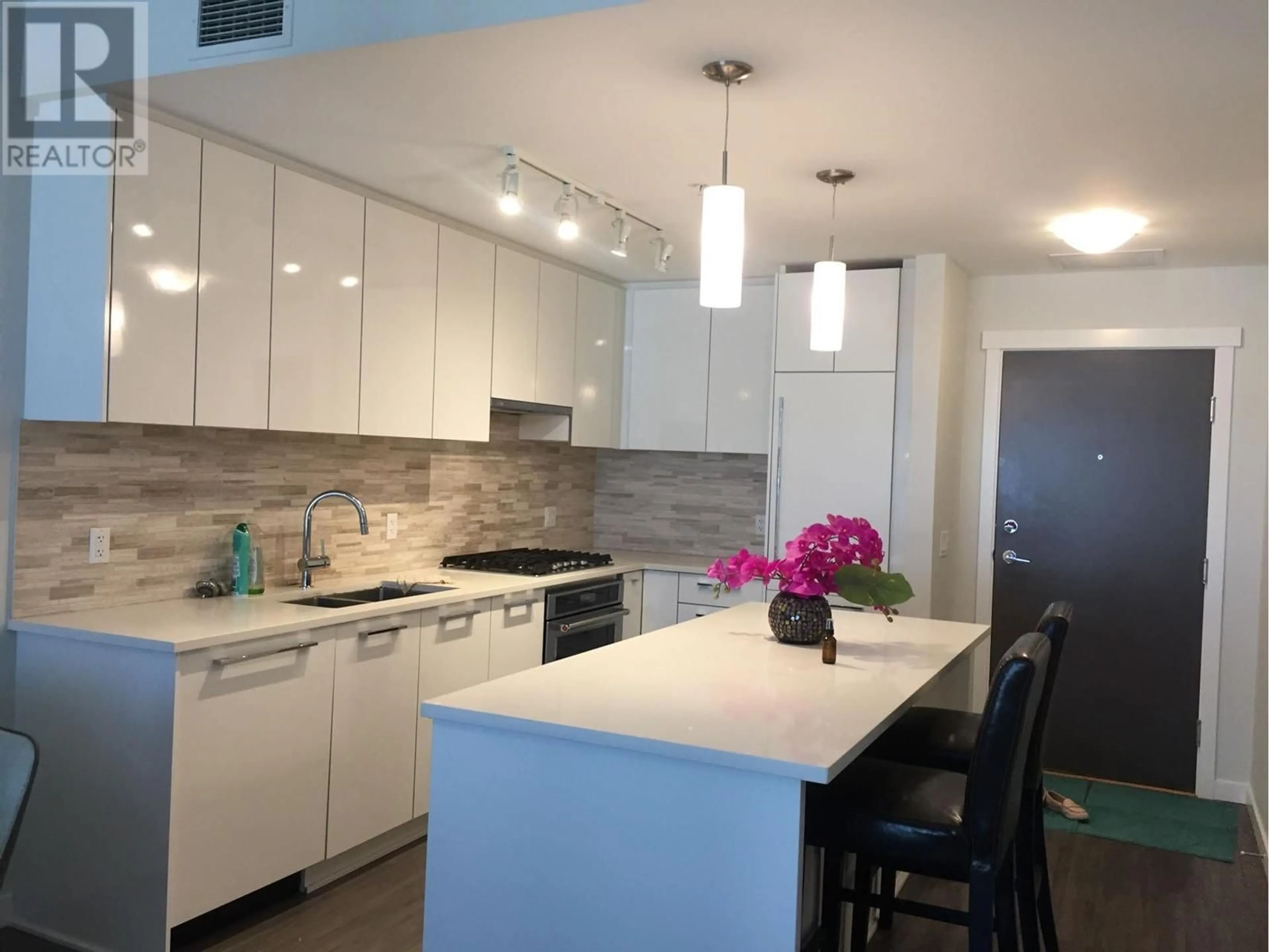 Open concept kitchen, unknown for 423 9500 TOMICKI AVENUE, Richmond British Columbia V6X0R9