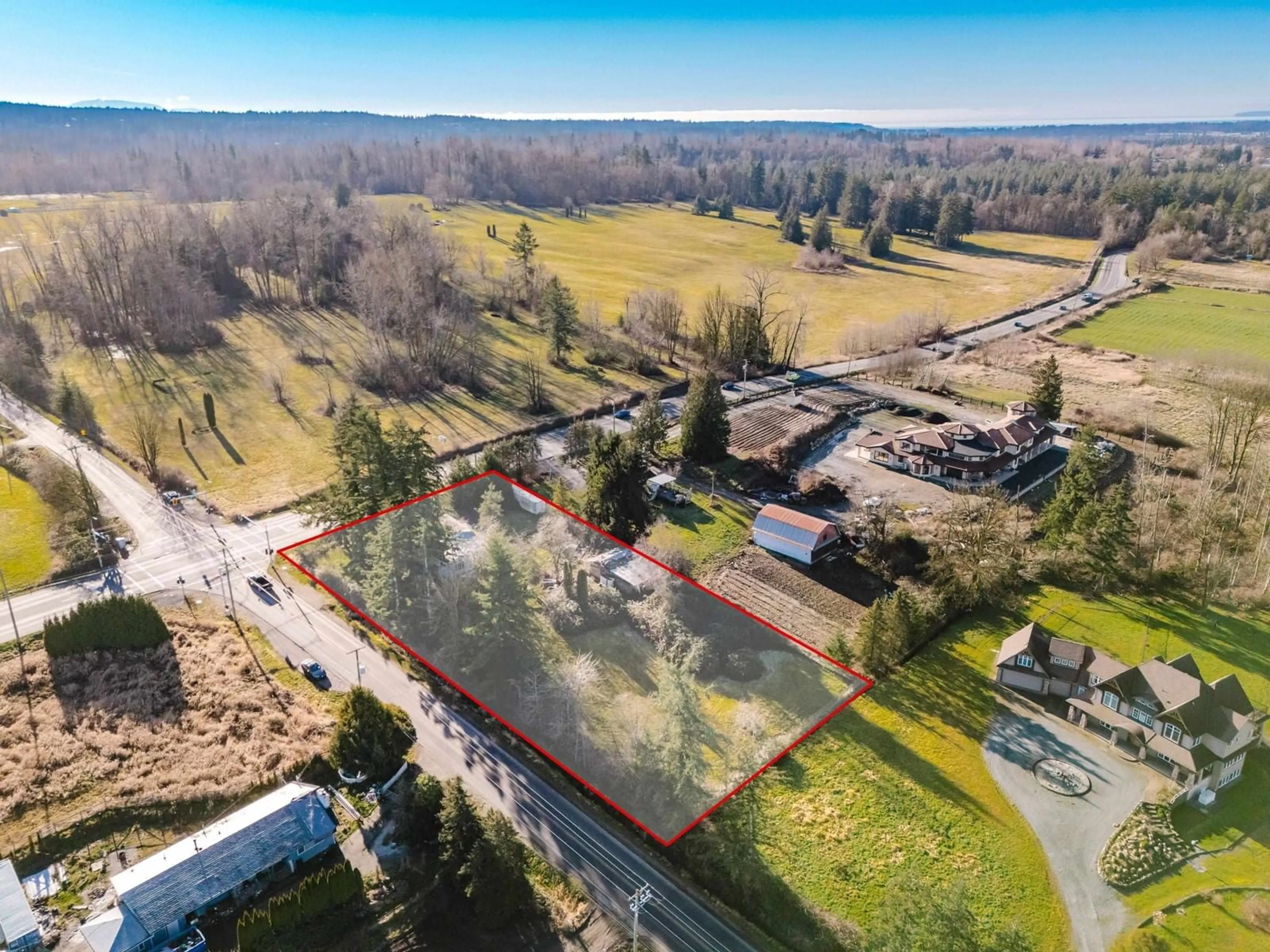 A pic from outside/outdoor area/front of a property/back of a property/a pic from drone, unknown for 1613 208, Langley British Columbia V2Z2A7