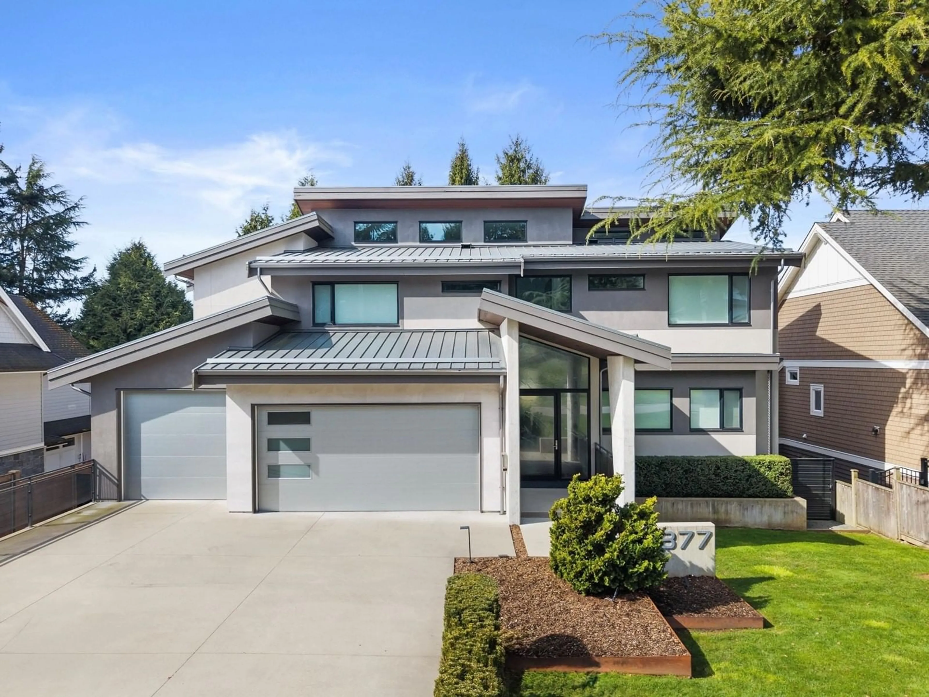 Home with brick exterior material, street for 1877 126, Surrey British Columbia V4A3P4