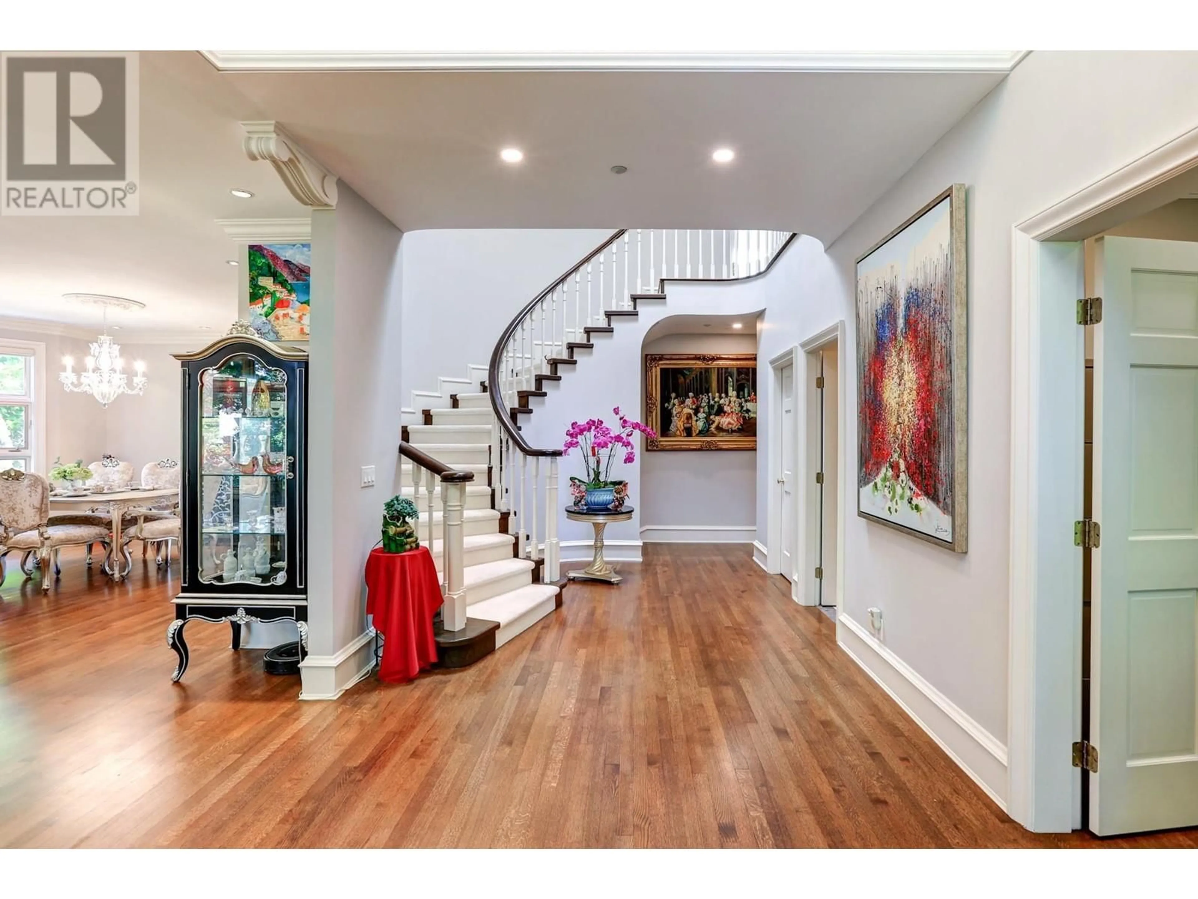 Indoor entryway for 4538 ANGUS DRIVE, Vancouver British Columbia V6J4J5