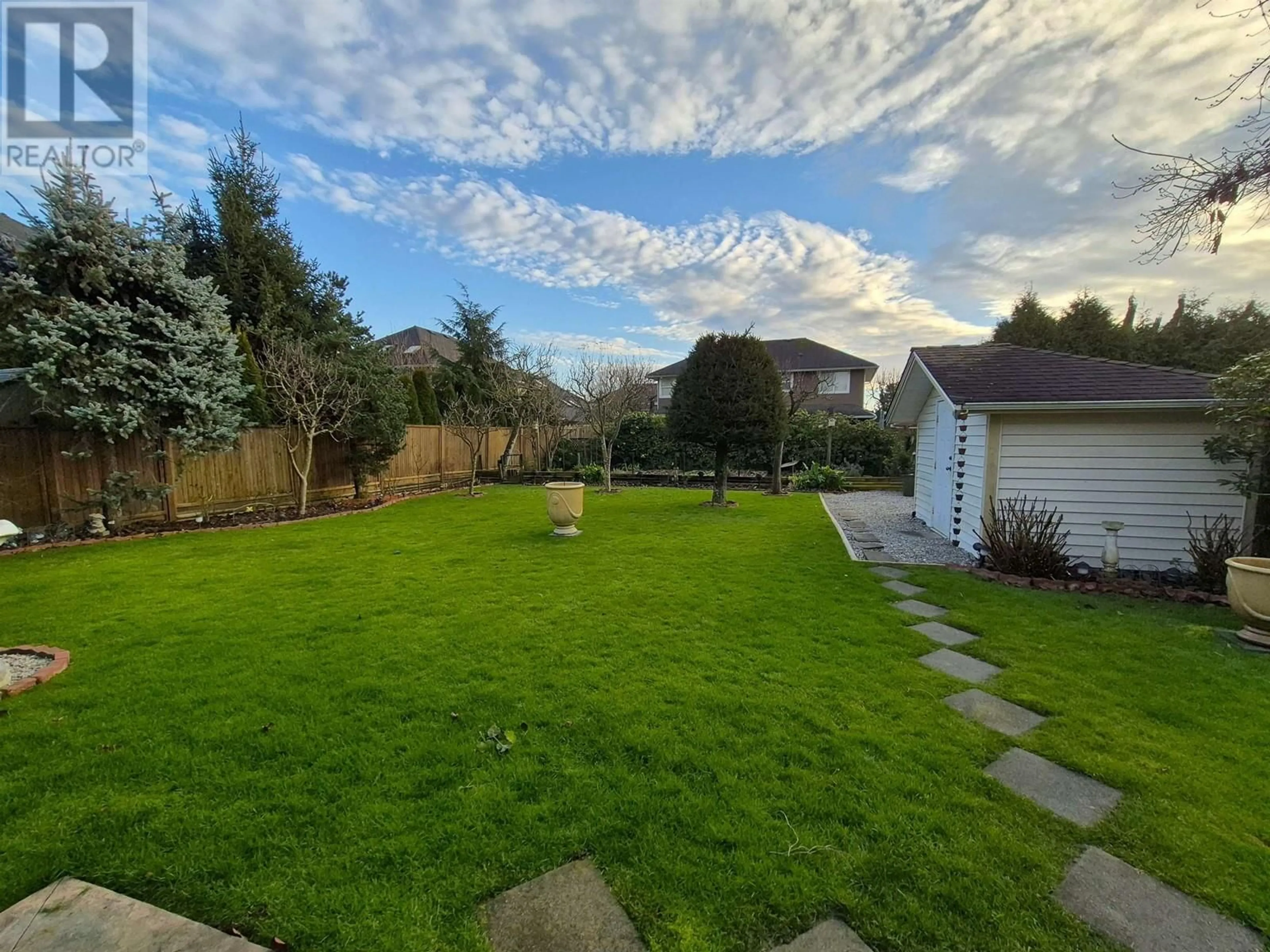 A pic from outside/outdoor area/front of a property/back of a property/a pic from drone, unknown for 6328 BRODIE ROAD, Delta British Columbia V4K2B9