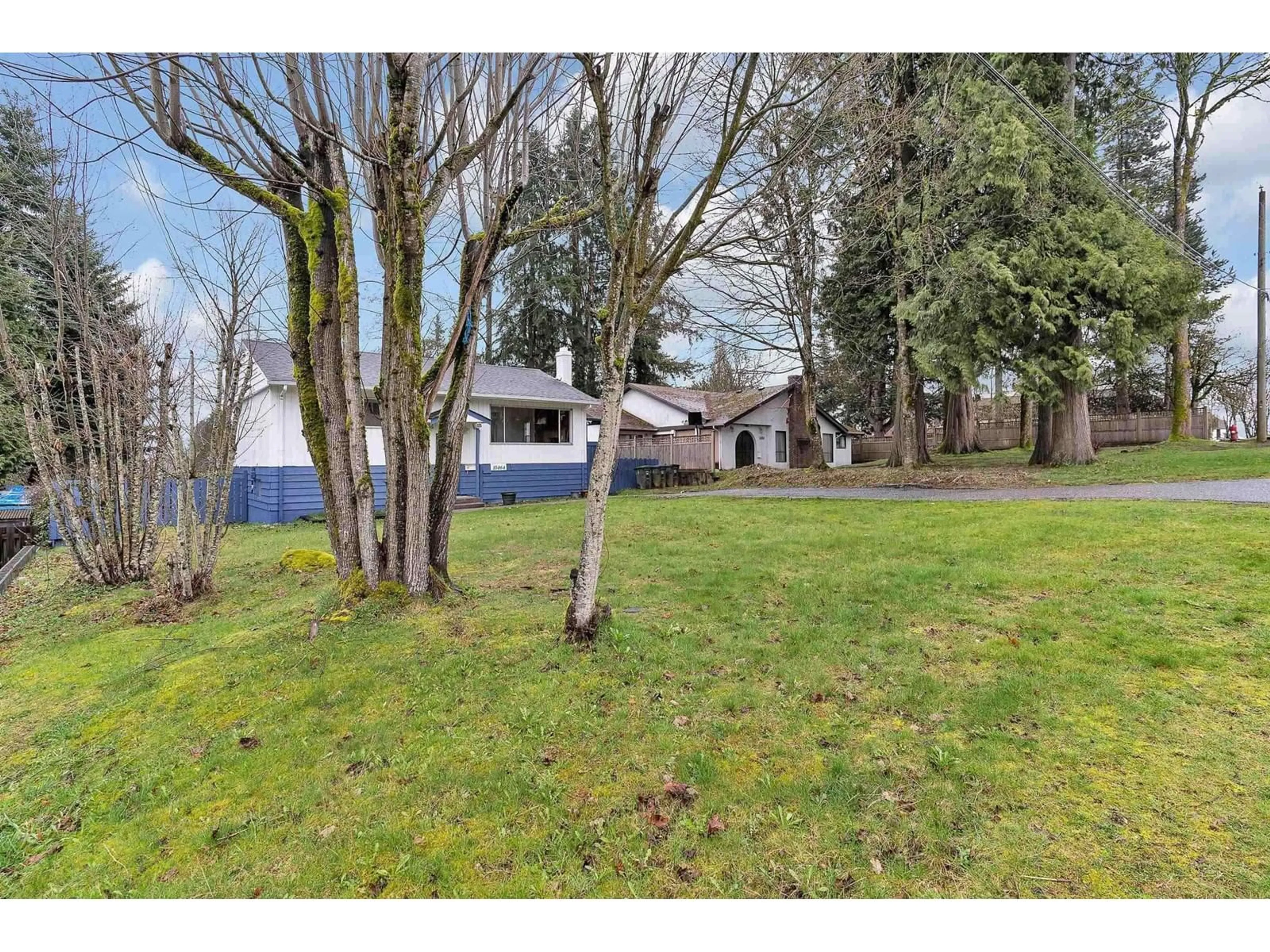 A pic from outside/outdoor area/front of a property/back of a property/a pic from drone, unknown for 10464 154A STREET, Surrey British Columbia V3R4K1