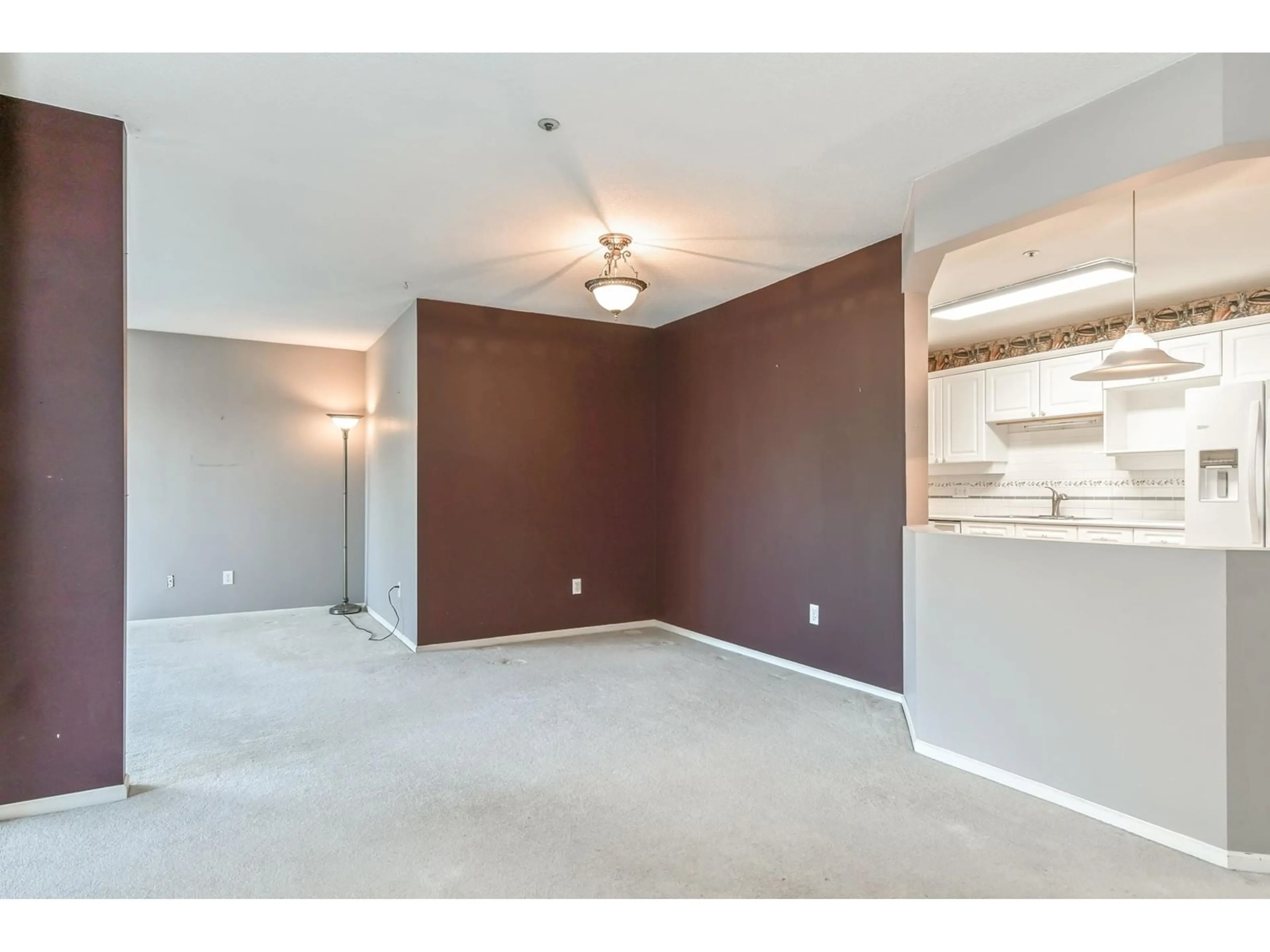 A pic of a room for 206 5556 201A STREET, Langley British Columbia V3A8K5