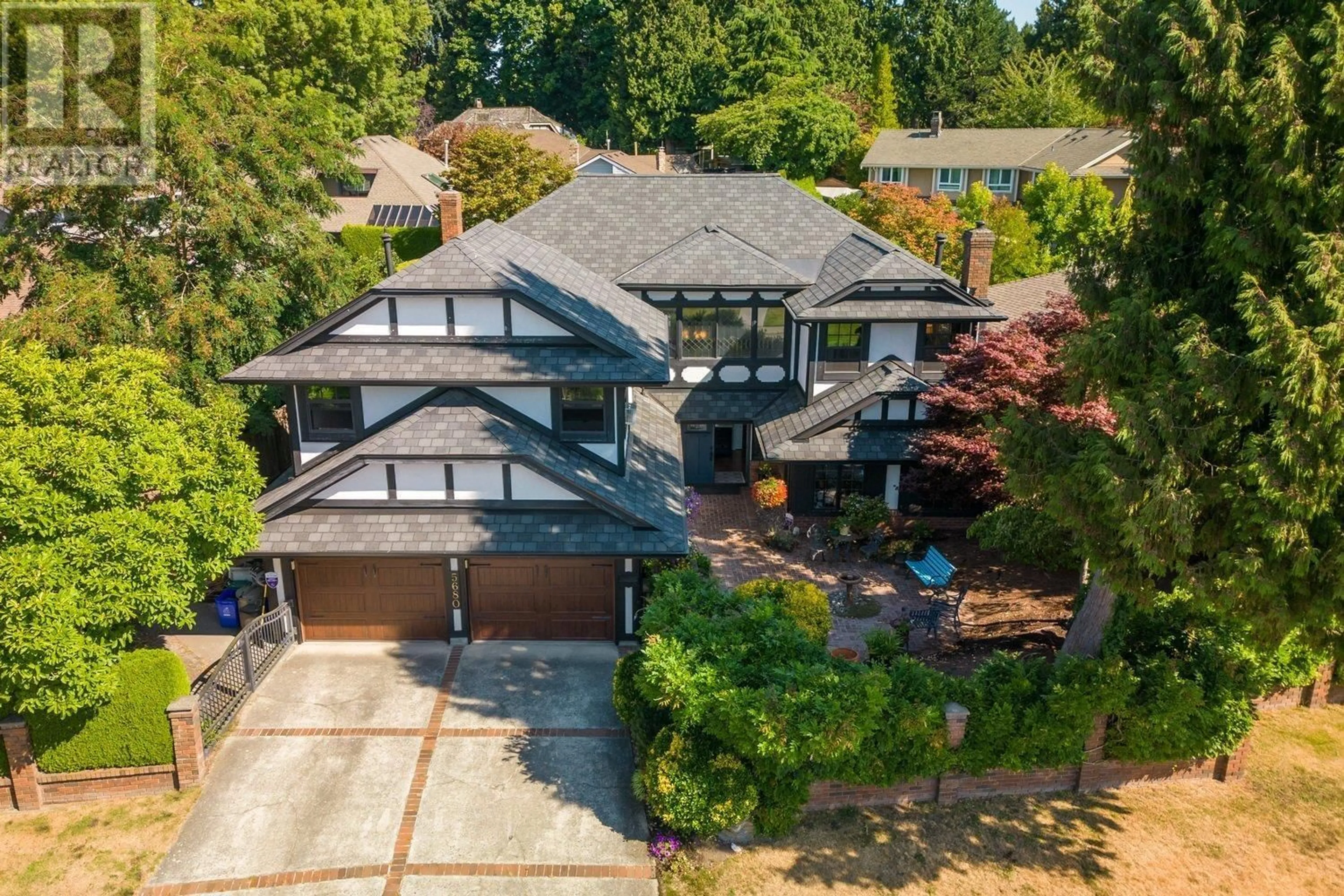 A pic from outside/outdoor area/front of a property/back of a property/a pic from drone, street for 5680 GOLDENROD CRESCENT, Delta British Columbia V4L2G5