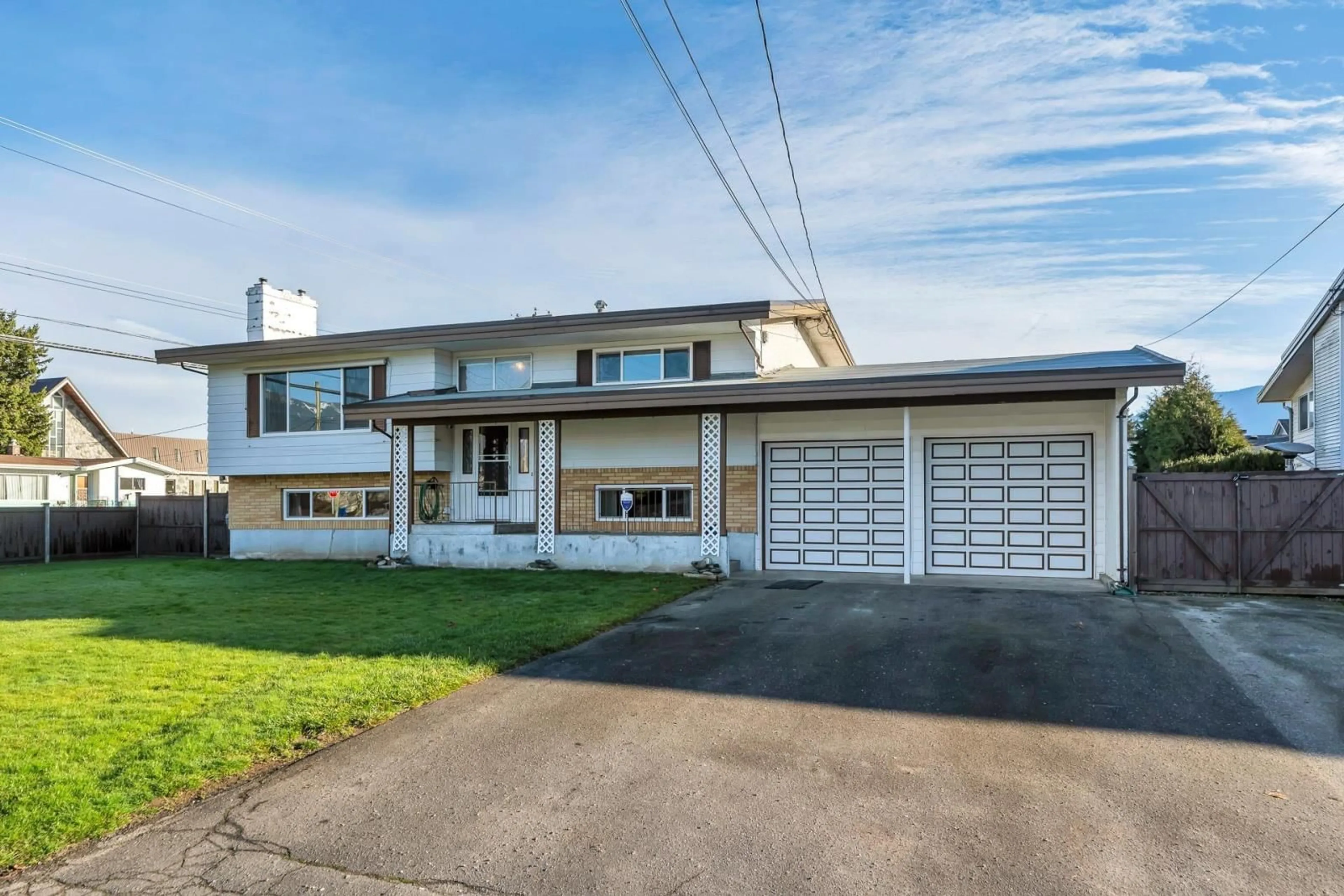 Home with vinyl exterior material, street for 8790 PEARSON STREET|Chilliwack Proper So, Chilliwack British Columbia V2P5R8