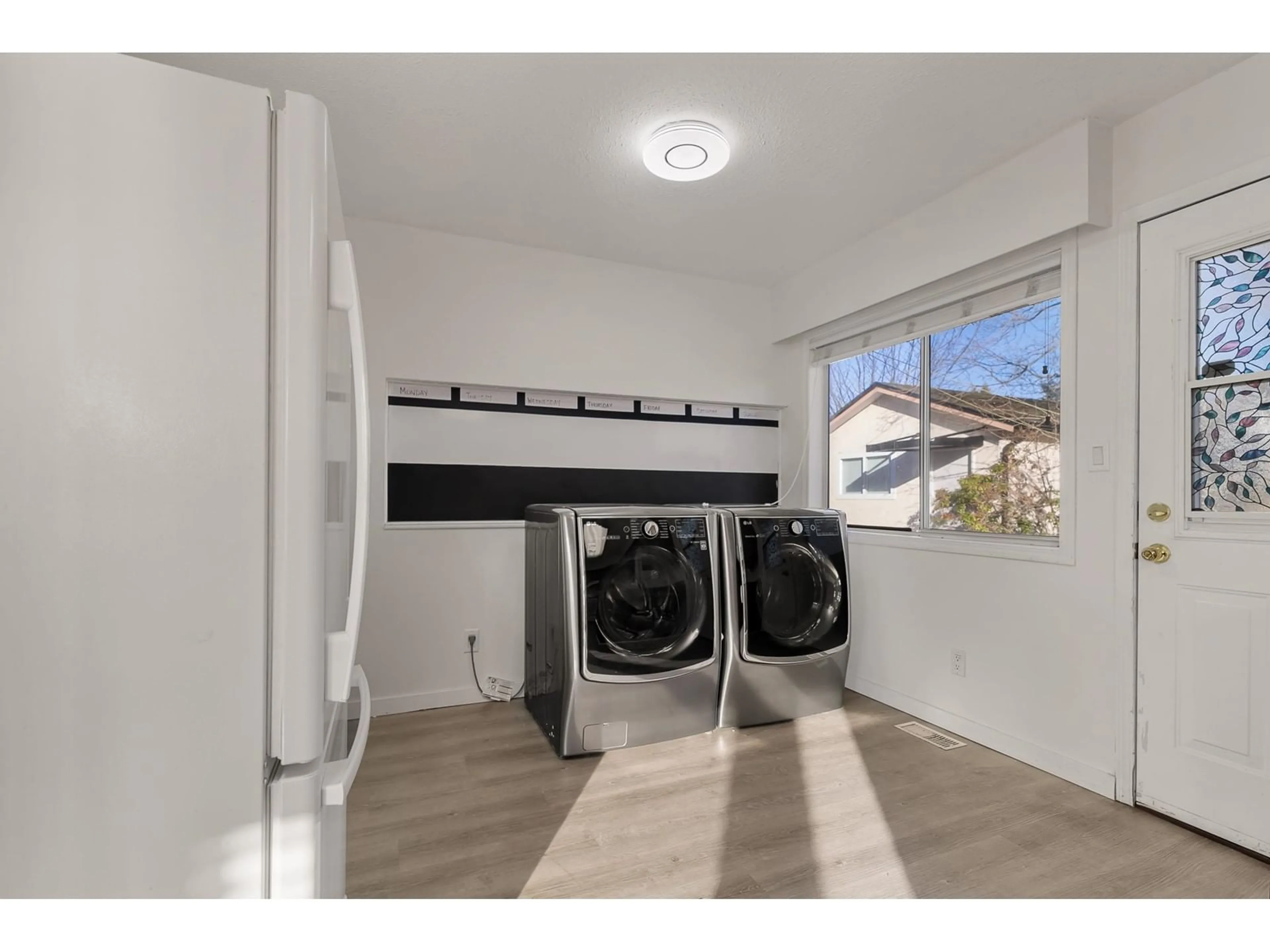 Laundry room for 3236 DENMAN STREET, Abbotsford British Columbia V2T4R5