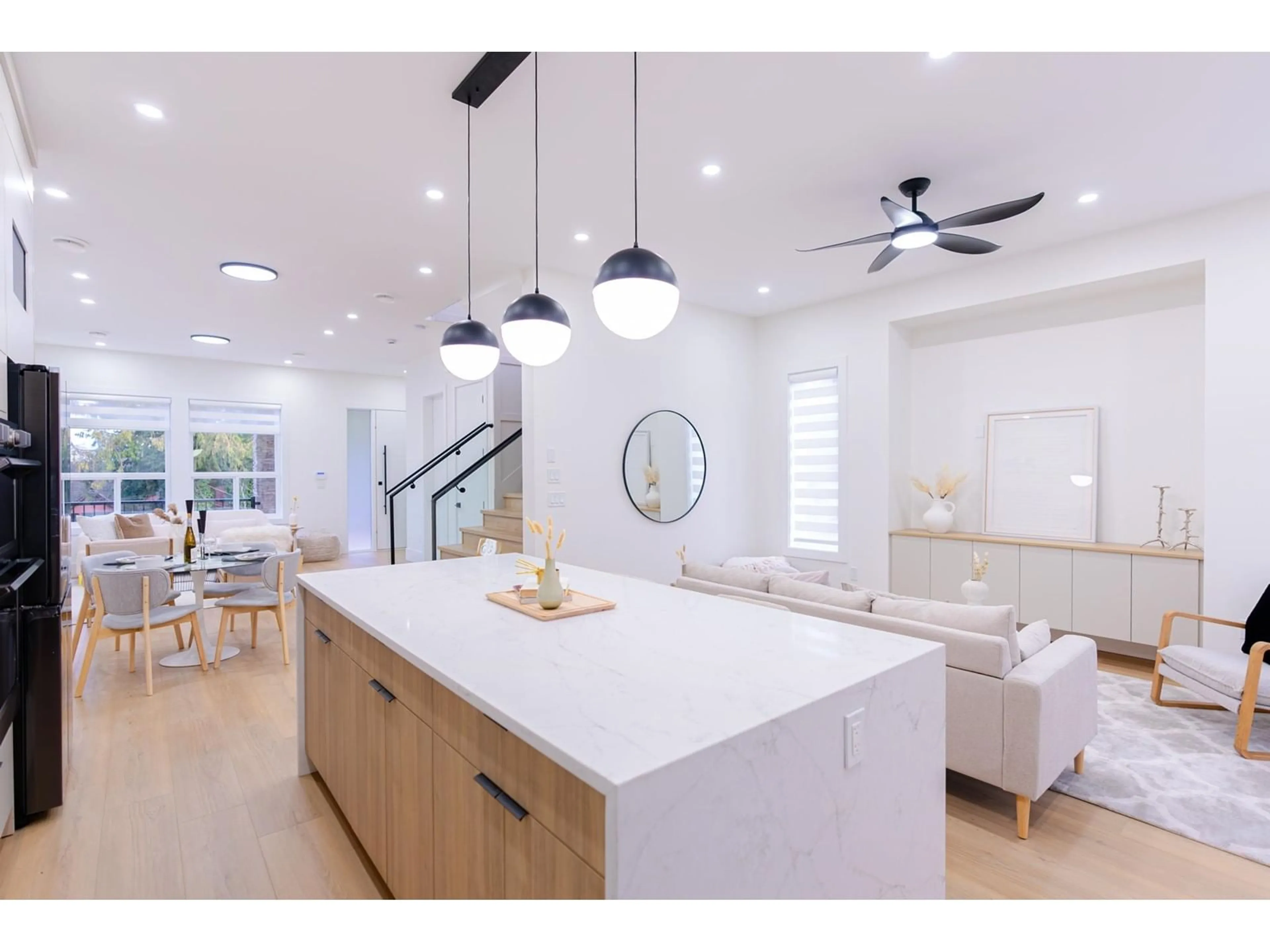 Open concept kitchen, unknown for 14450 60, Surrey British Columbia V3S1R3