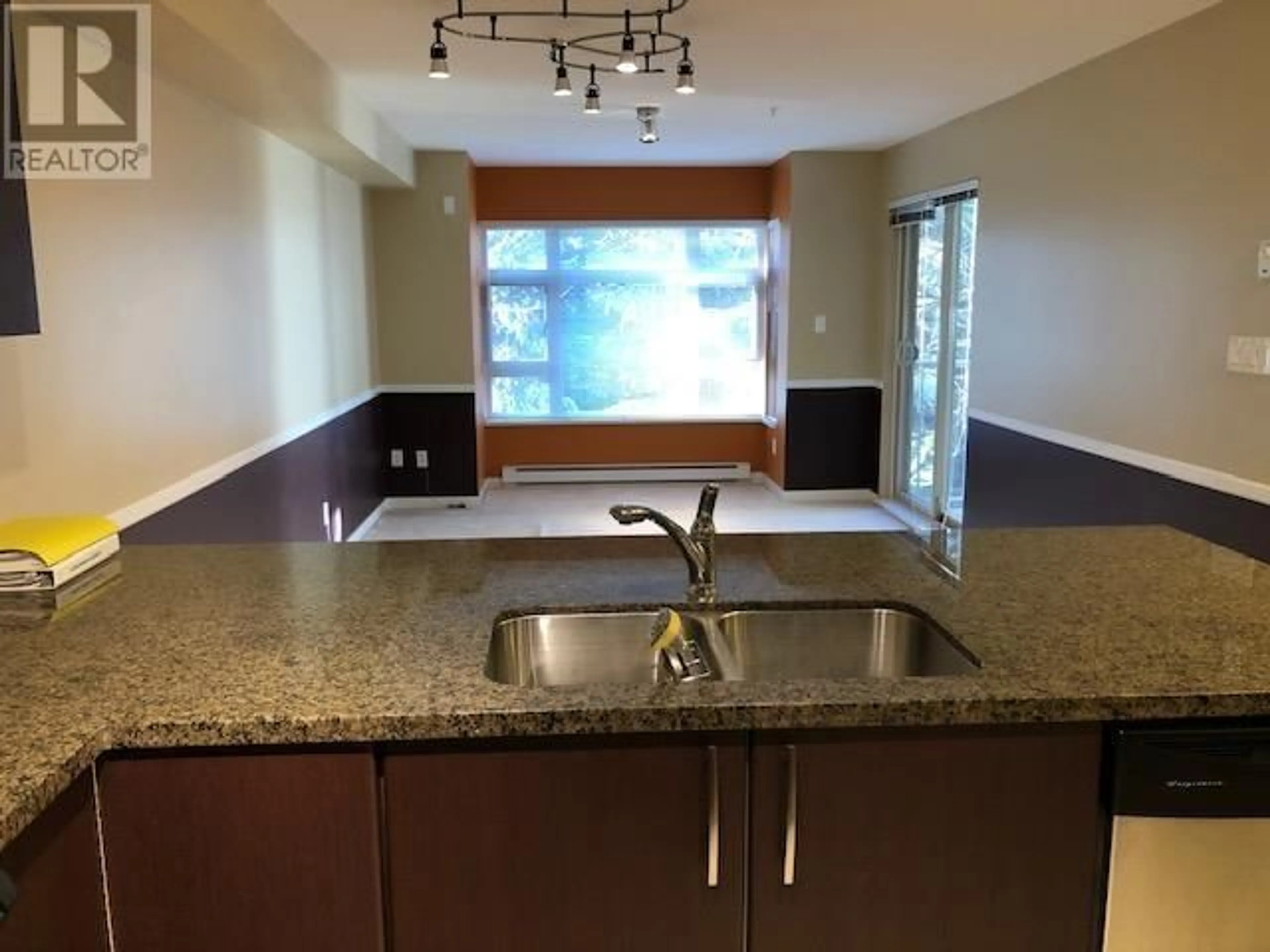 Standard kitchen, unknown for 205 7337 MACPHERSON AVENUE, Burnaby British Columbia V5J0A9