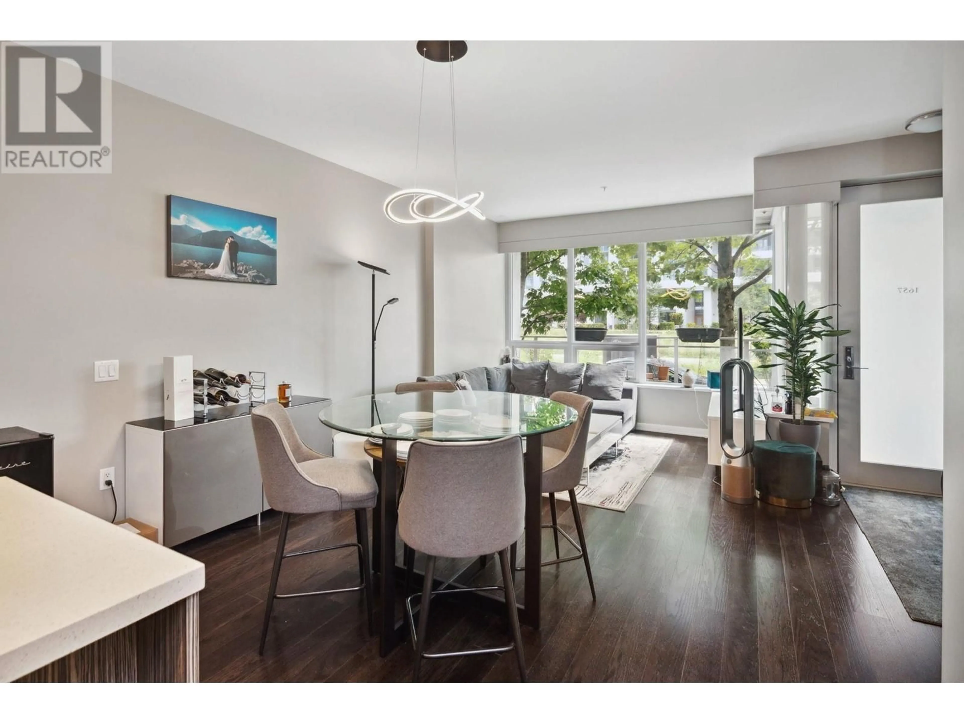 Dining room, wood/laminate floor for TH 1657 ONTARIO STREET, Vancouver British Columbia V5Y0C1