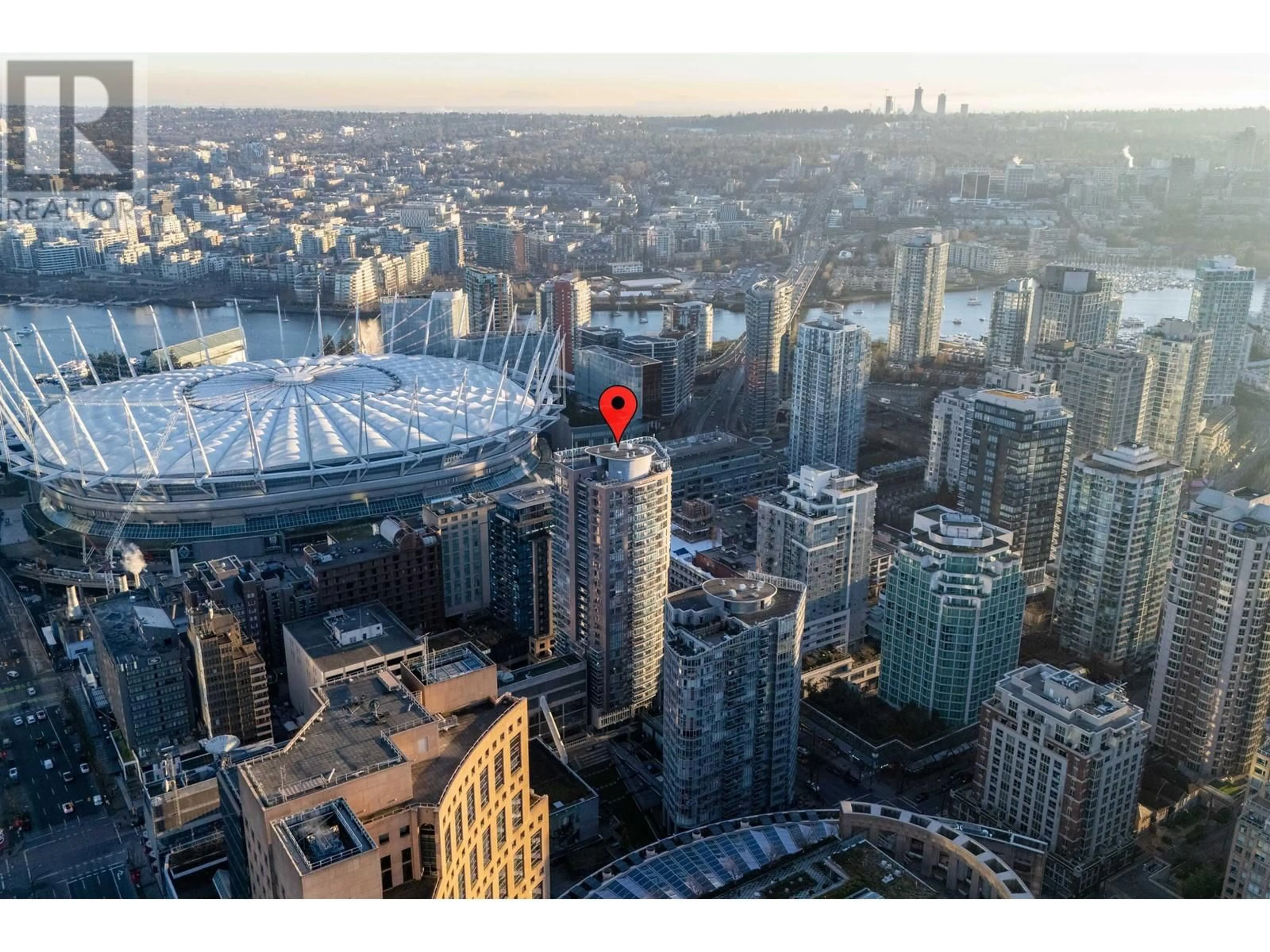 A pic from outside/outdoor area/front of a property/back of a property/a pic from drone, city buildings view from balcony for 2902 233 ROBSON STREET, Vancouver British Columbia V6B0E8