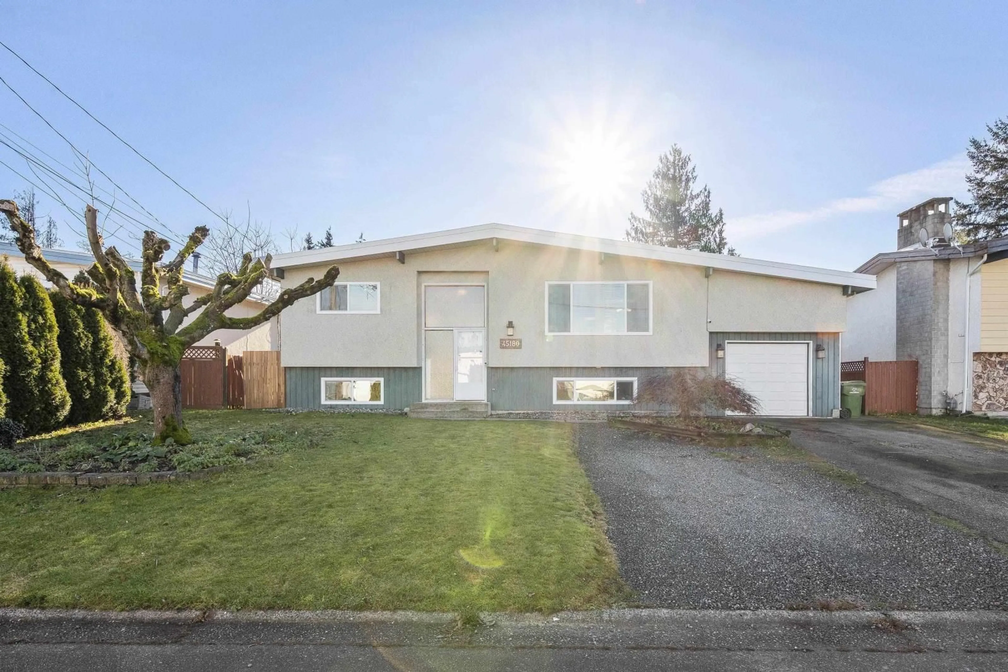 Home with vinyl exterior material, street for 45180 OLIVER CRESCENT|Sardis South, Sardis British Columbia V2R2J6