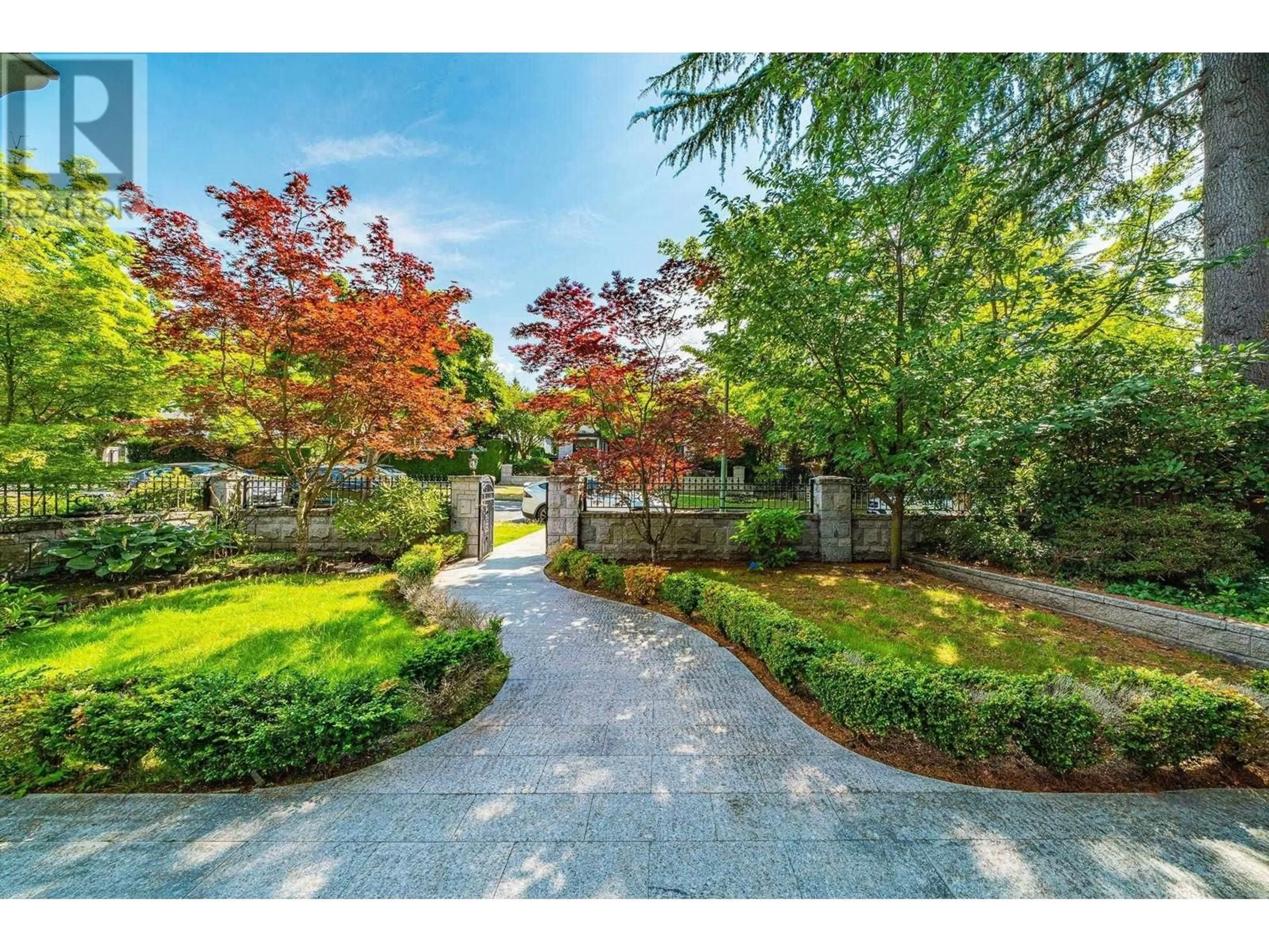 A pic from outside/outdoor area/front of a property/back of a property/a pic from drone, street for 7165 MAPLE STREET, Vancouver British Columbia V6P5P5