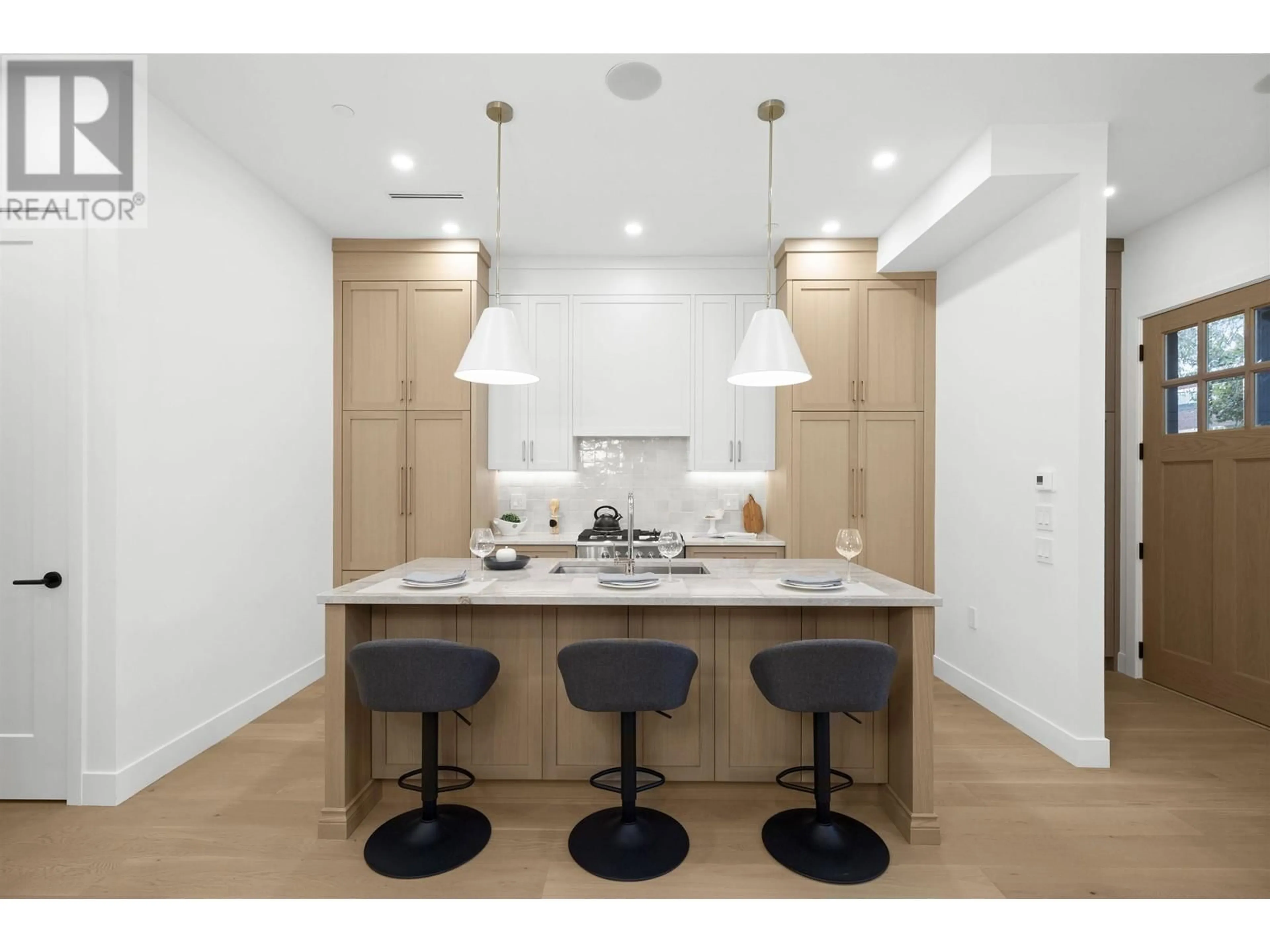 Open concept kitchen, unknown for 1 1722 E 6TH AVENUE, Vancouver British Columbia V5N1P5