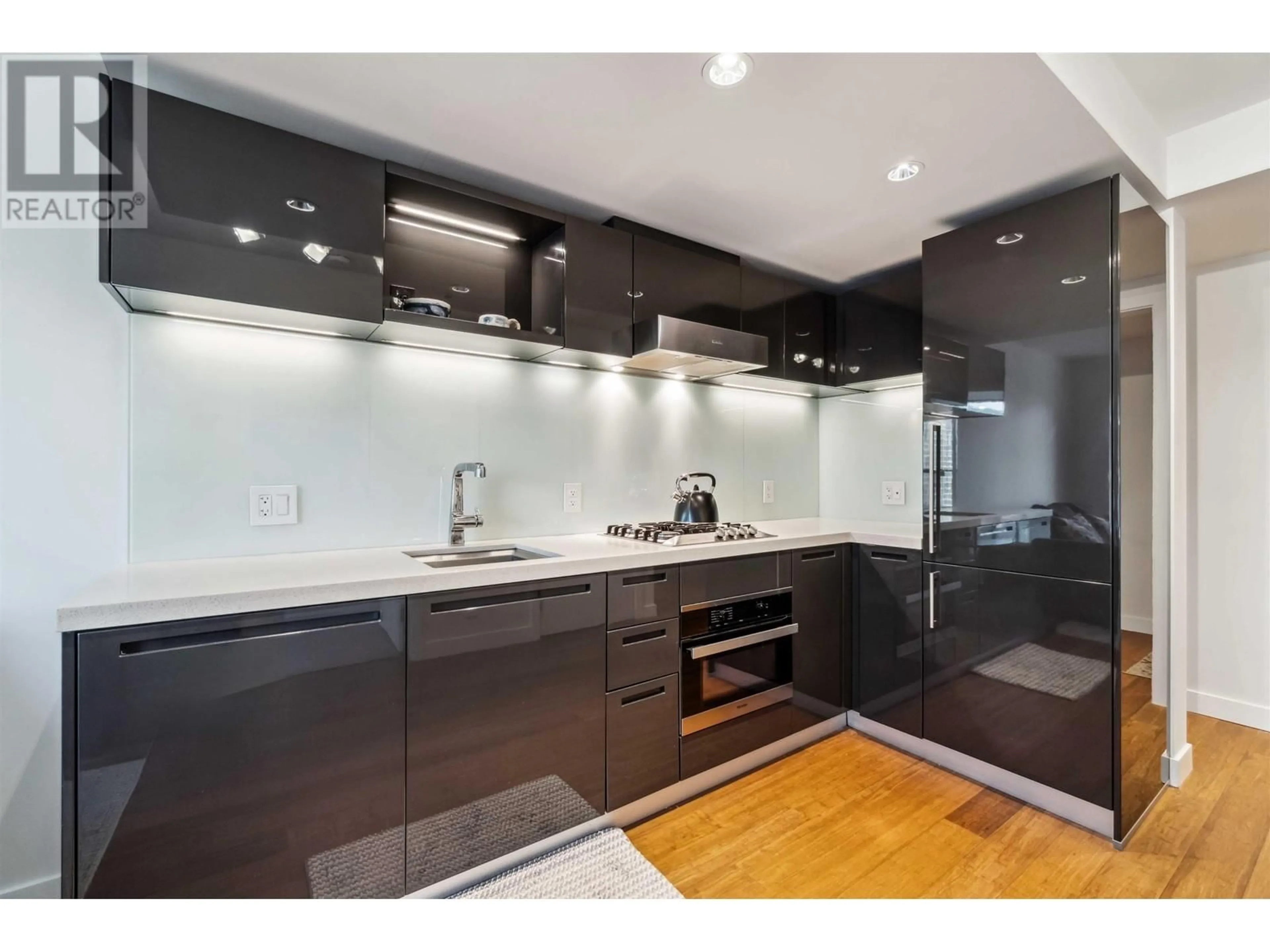 Contemporary kitchen, unknown for 2807 777 RICHARDS STREET, Vancouver British Columbia V6B0M6