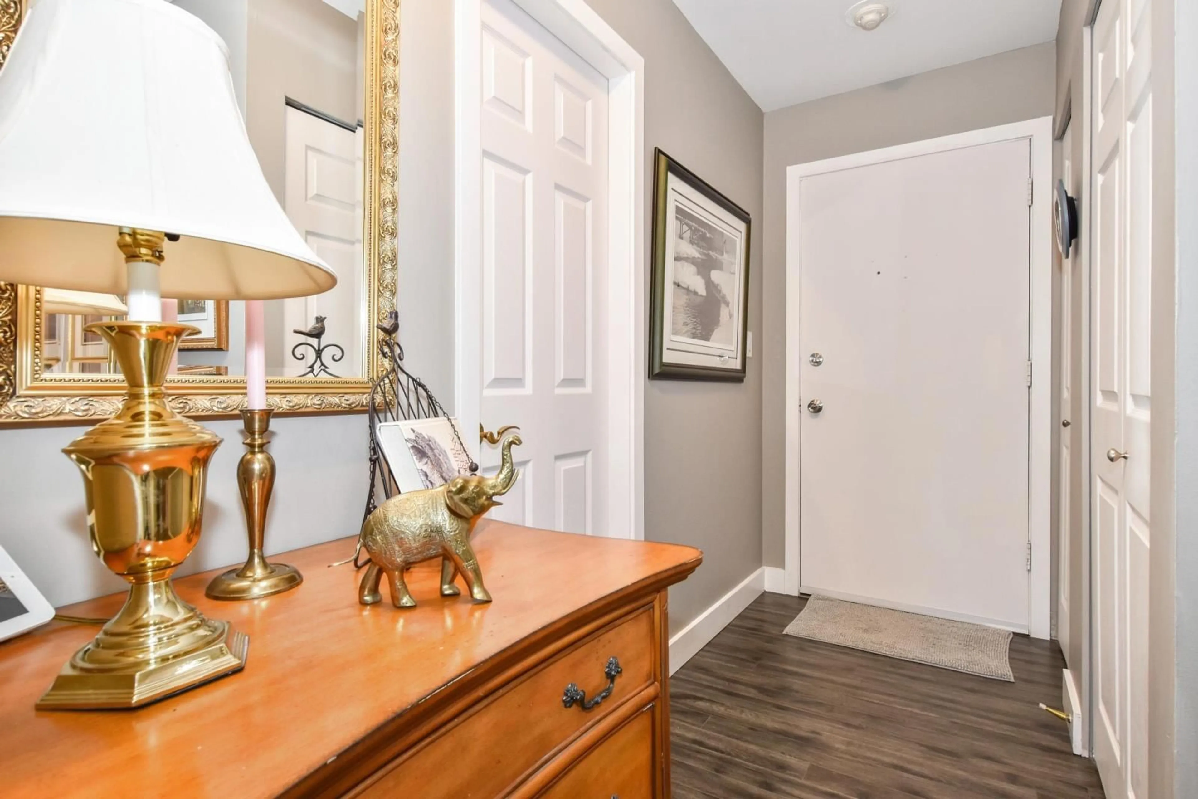 Indoor entryway for 103 9425 NOWELL STREET|Chilliwack Proper, Chilliwack British Columbia V2P4X8