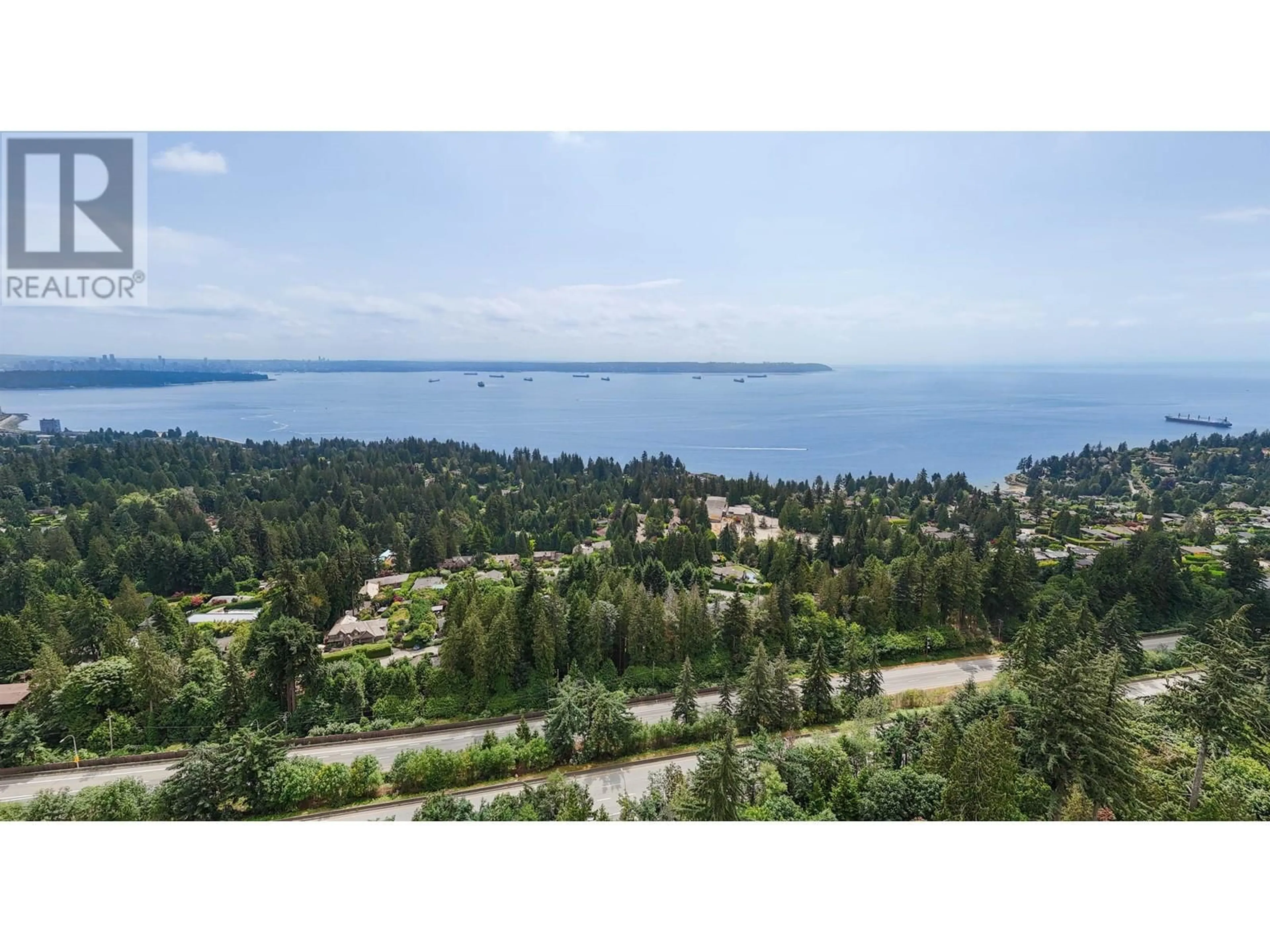 A pic from outside/outdoor area/front of a property/back of a property/a pic from drone, water/lake/river/ocean view for 3070 DEER RIDGE CLOSE, West Vancouver British Columbia V7S4W1