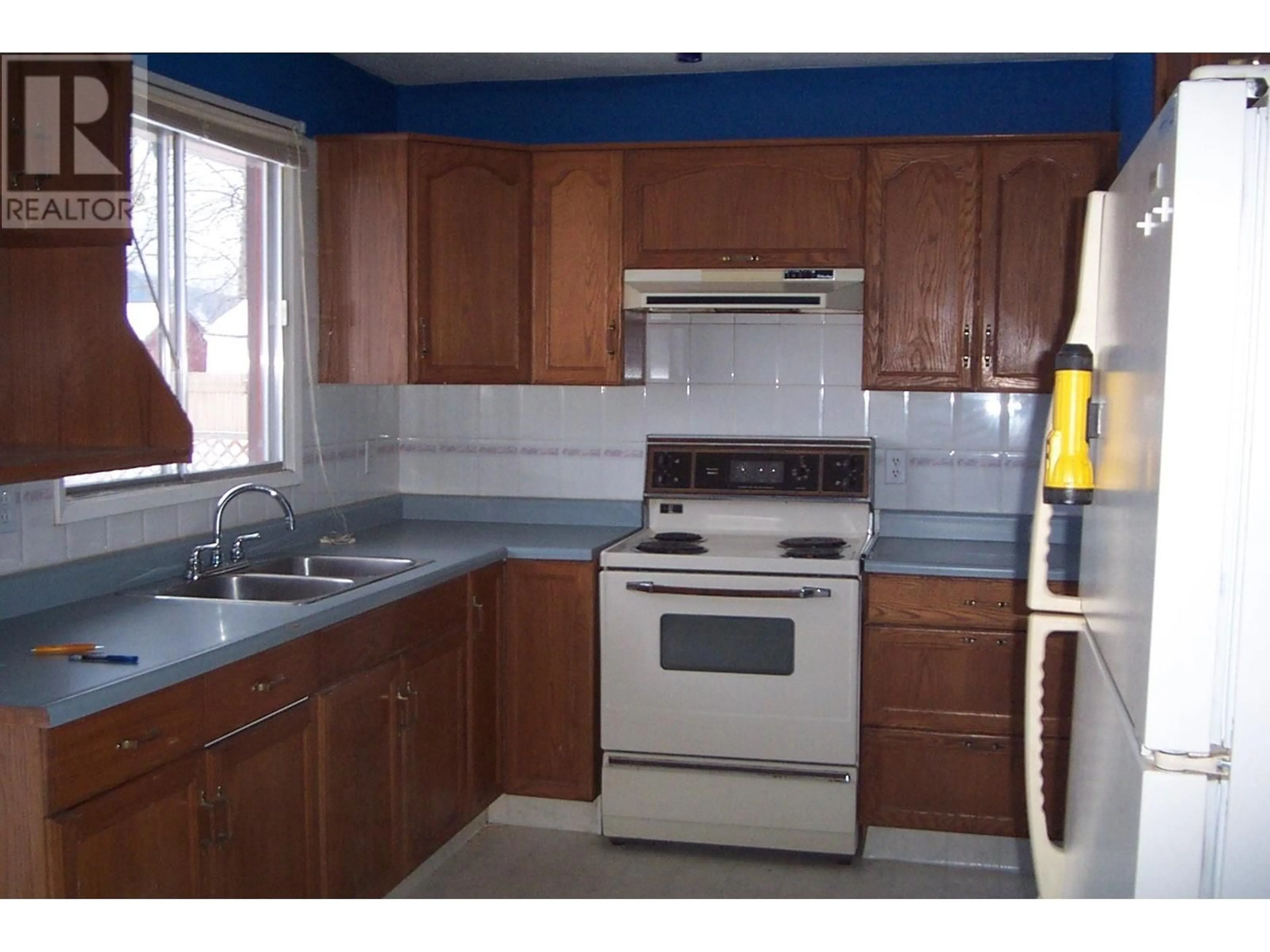 Standard kitchen, unknown for 14 FINLAY FORKS CRESCENT, Mackenzie British Columbia V0J2C0