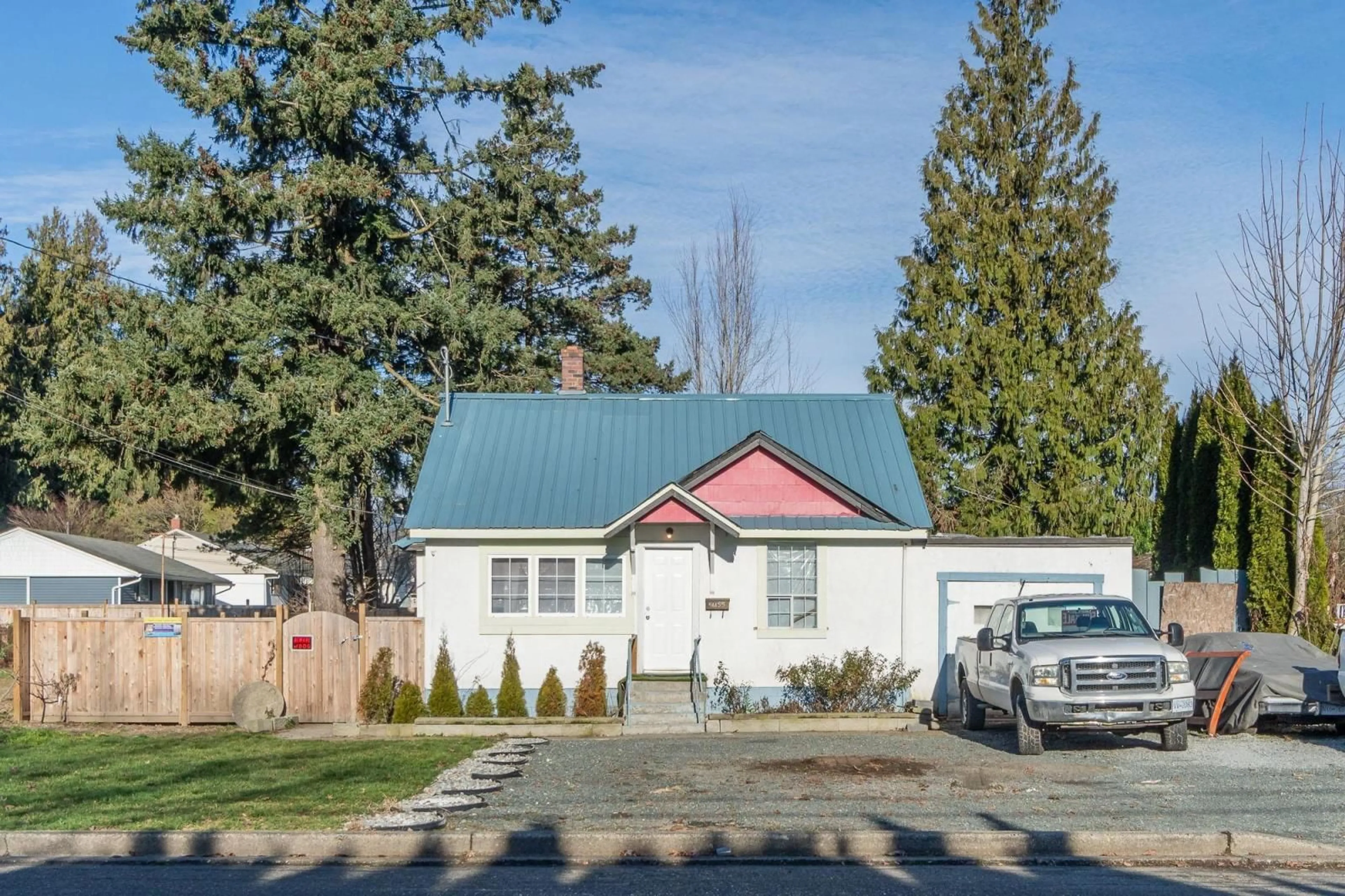 Unknown for 46155 LEWIS AVENUE, Chilliwack British Columbia V2P3E2