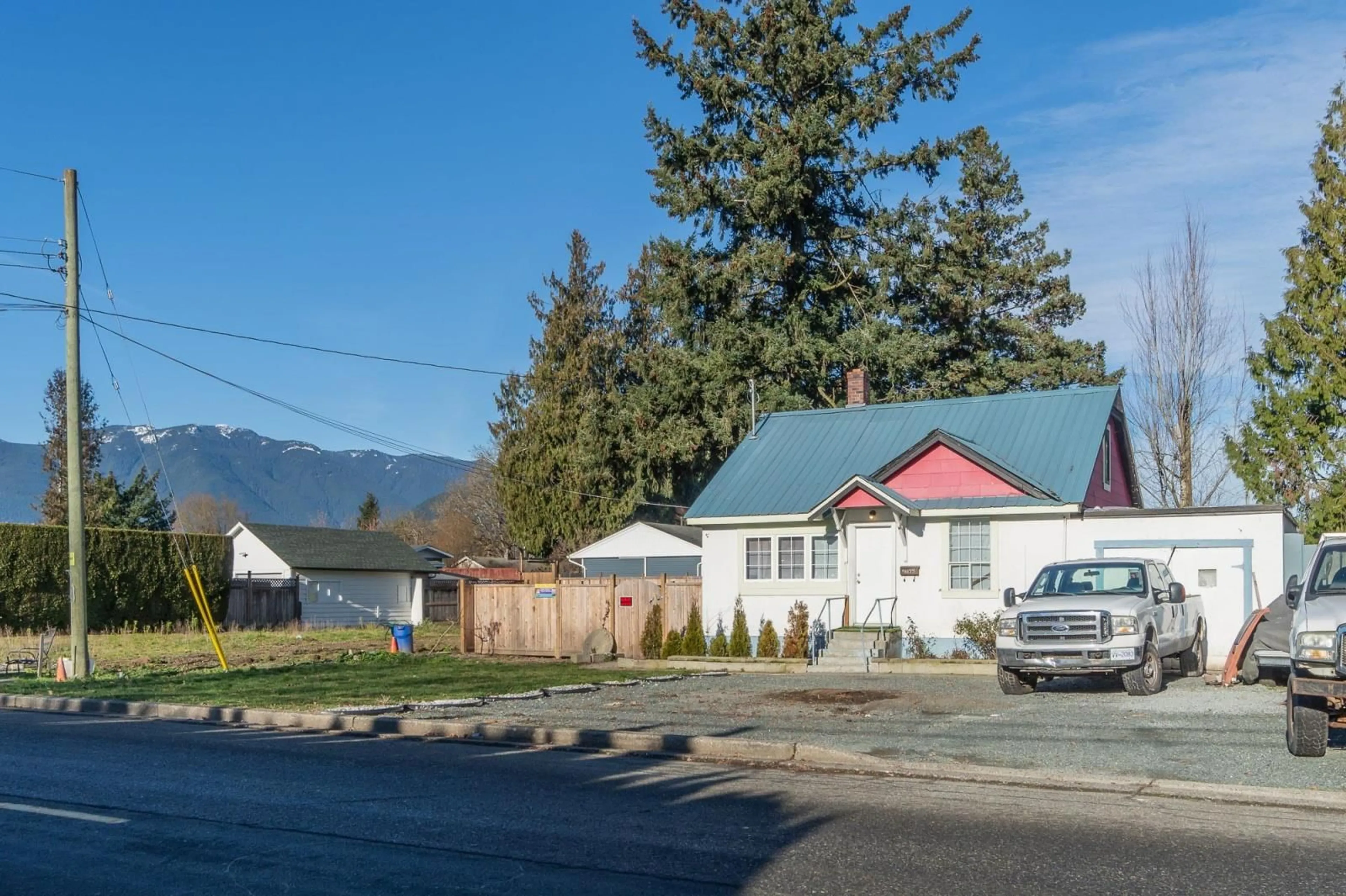 Unknown for 46155 LEWIS AVENUE, Chilliwack British Columbia V2P3E2