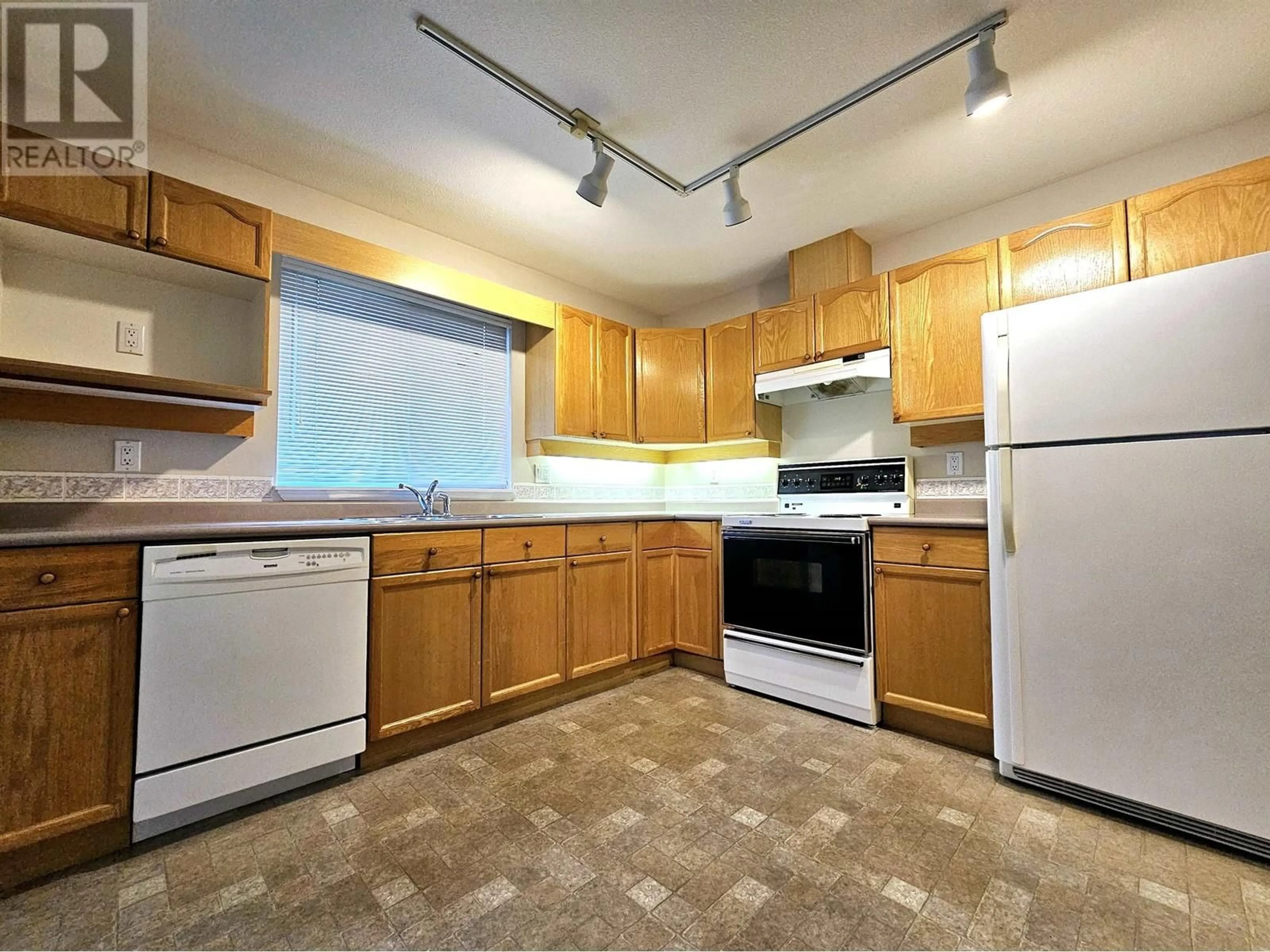 Standard kitchen, unknown for 110 9260 NO. 2 ROAD, Richmond British Columbia V7E2C8