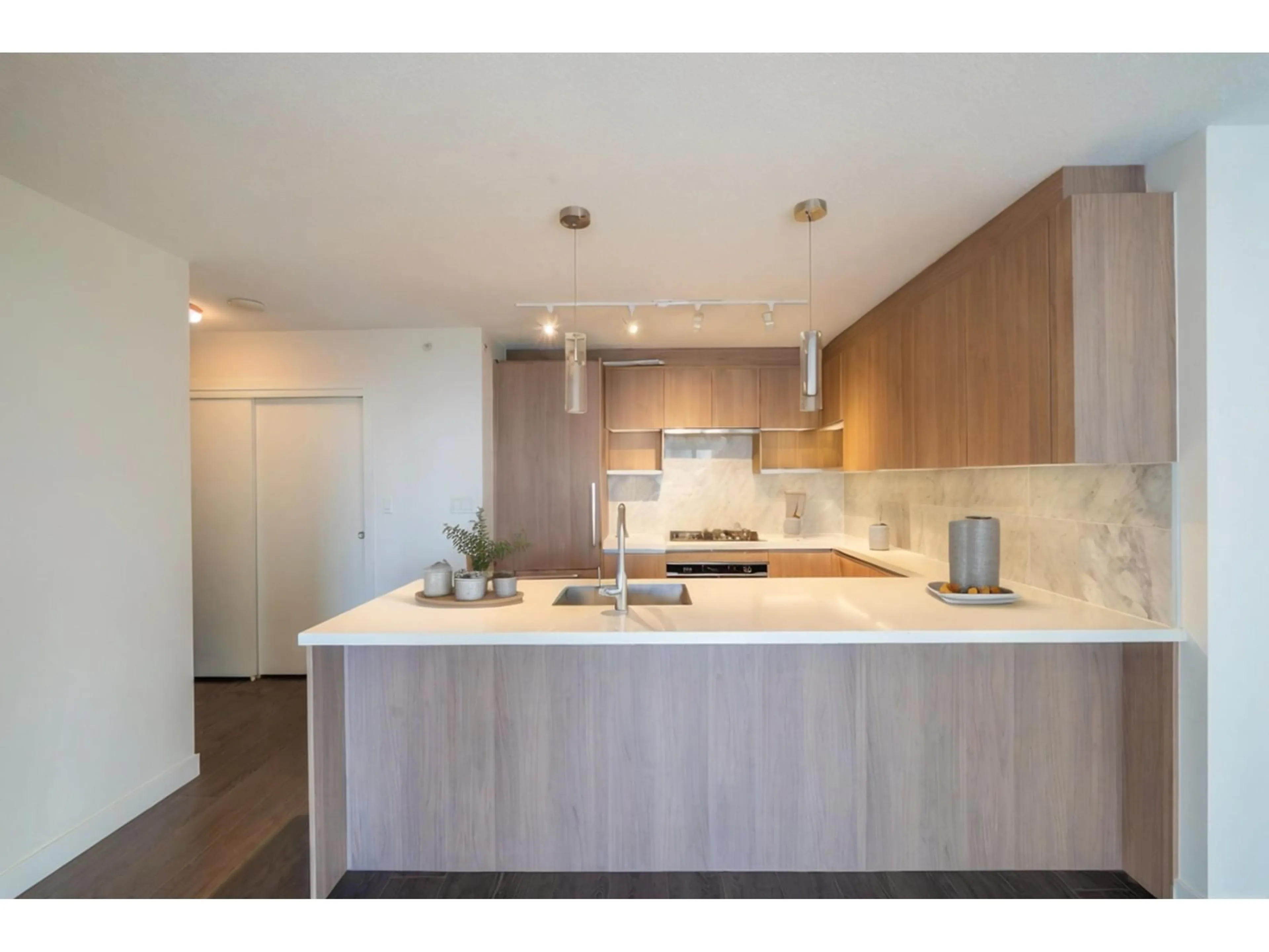 Open concept kitchen, wood/laminate floor for 3306 13696 100 AVENUE, Surrey British Columbia V3T0L5