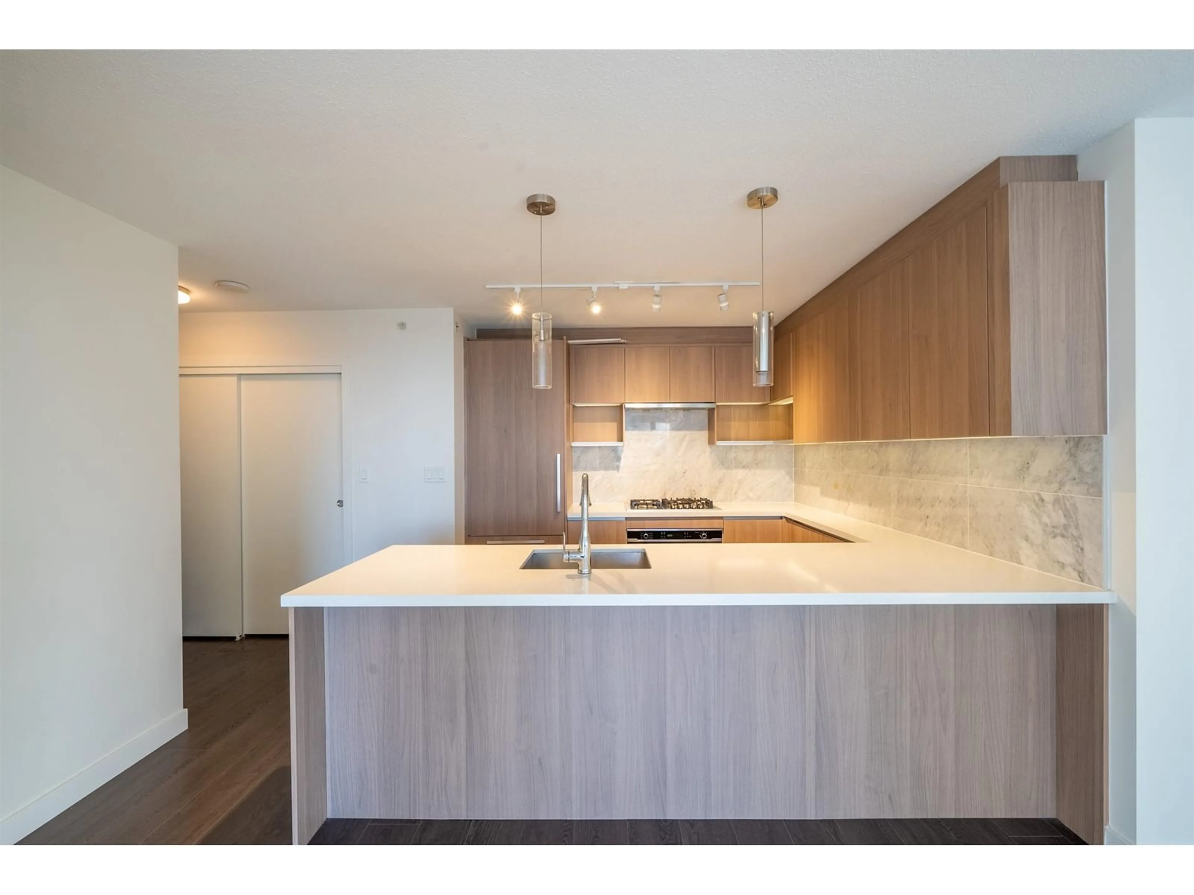 Open concept kitchen, wood/laminate floor for 3306 13696 100 AVENUE, Surrey British Columbia V3T0L5